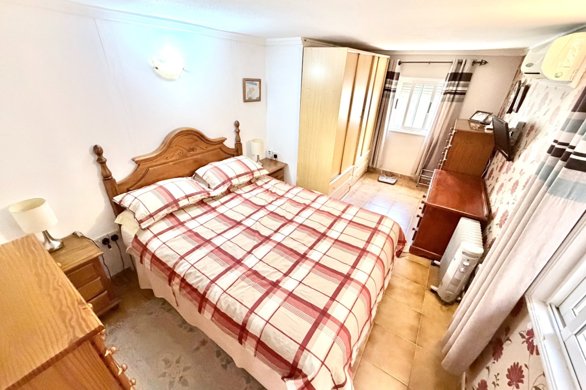 Resale - Detached Villa - La Marina