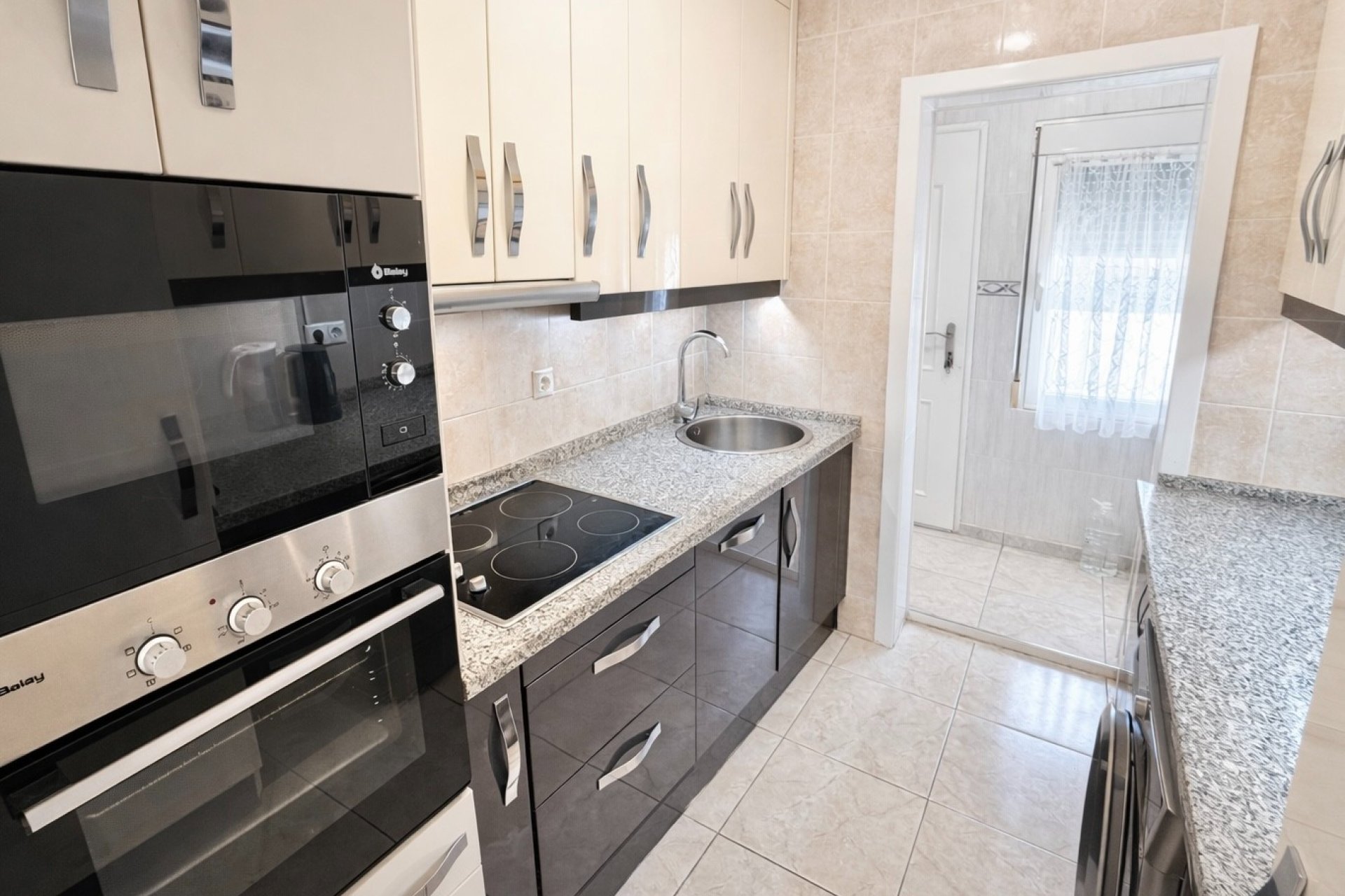 Resale - Detached Villa - La Marina