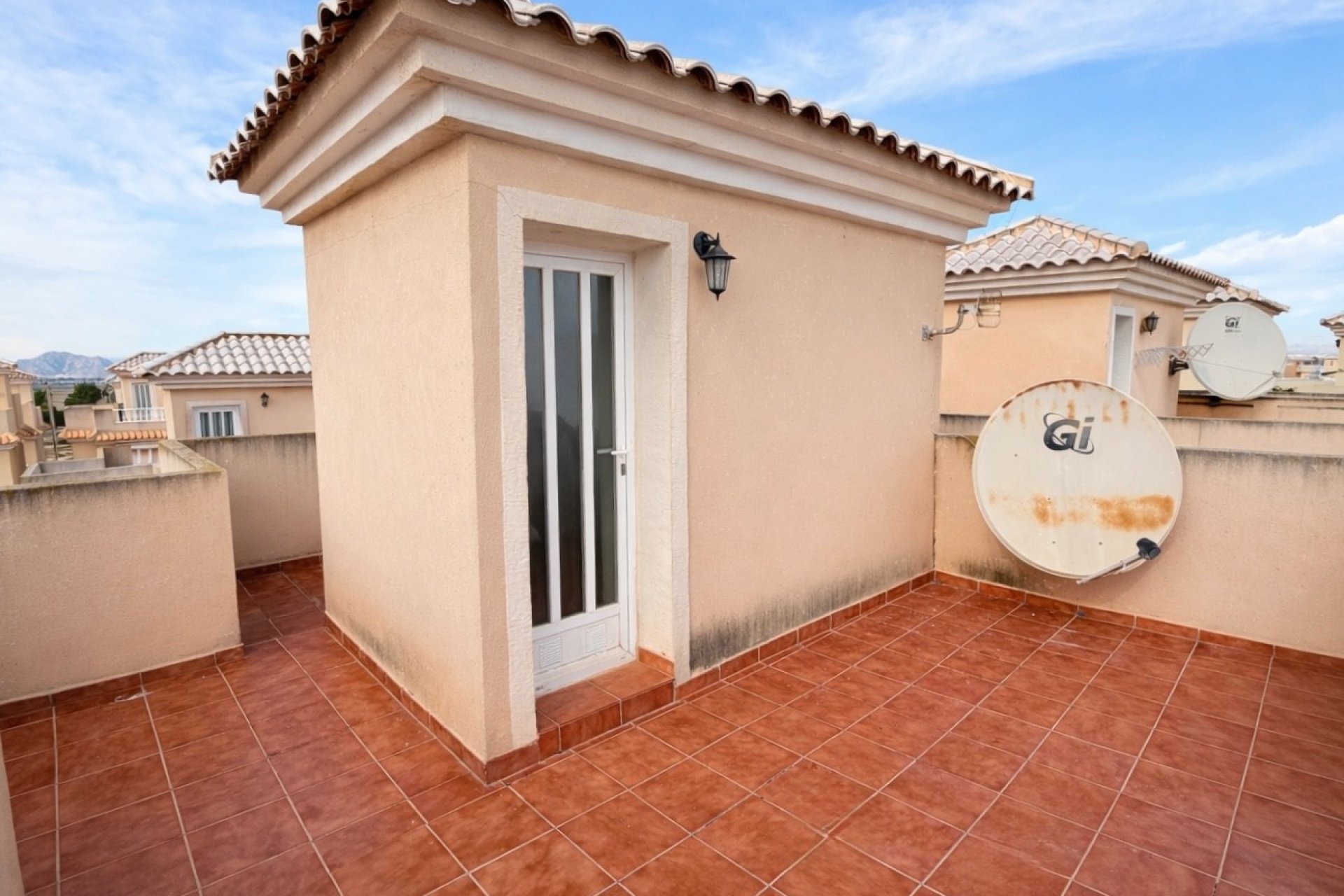 Resale - Detached Villa - La Marina