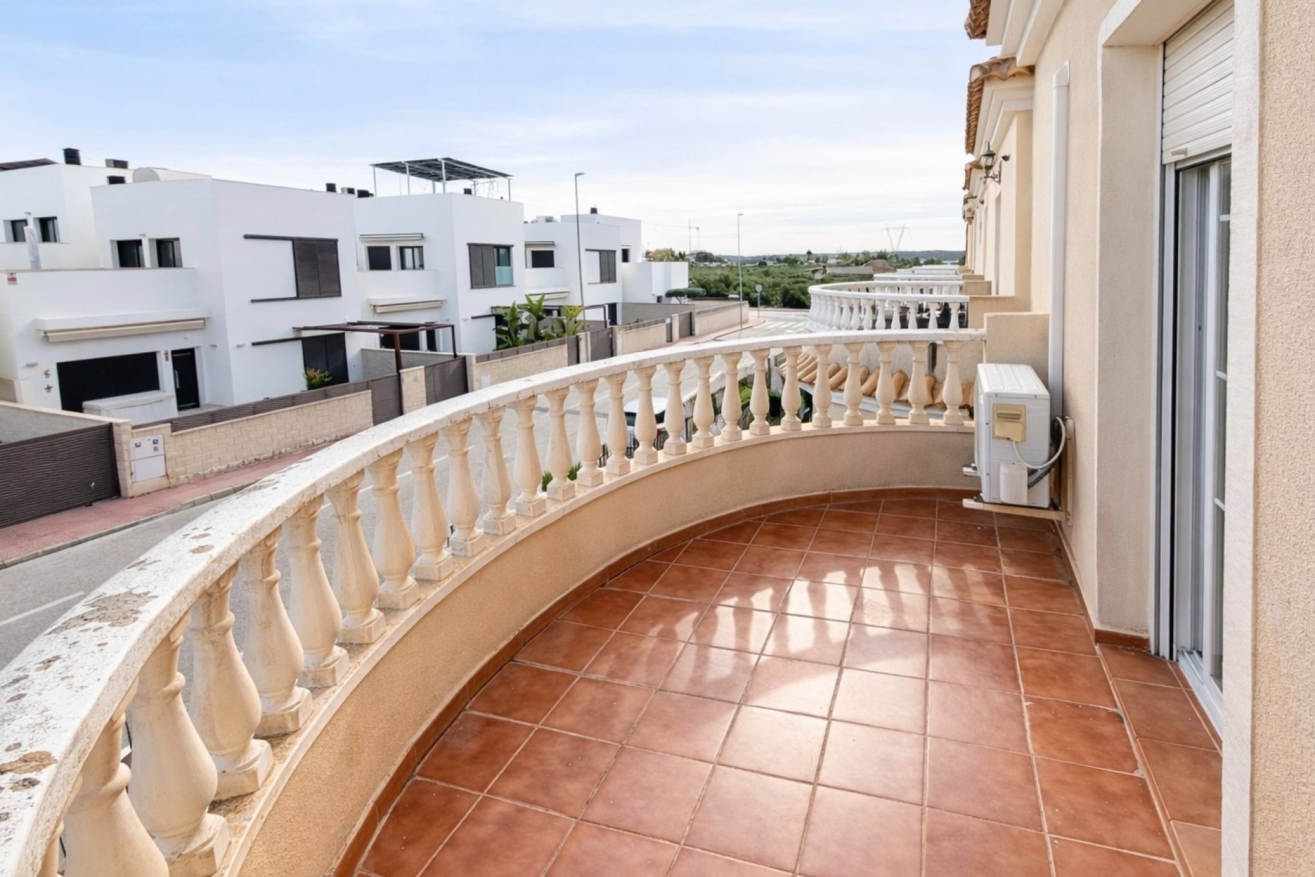 Resale - Detached Villa - La Marina