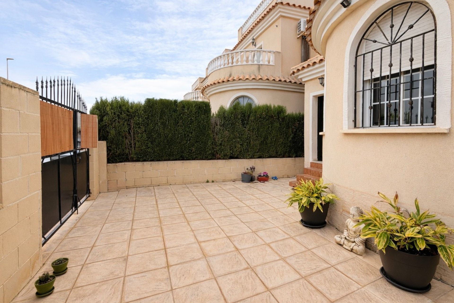 Resale - Detached Villa - La Marina