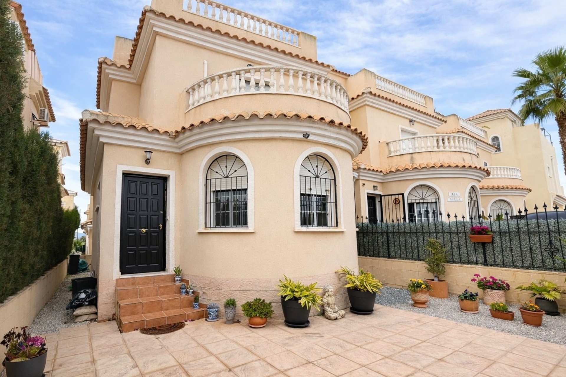 Resale - Detached Villa - La Marina