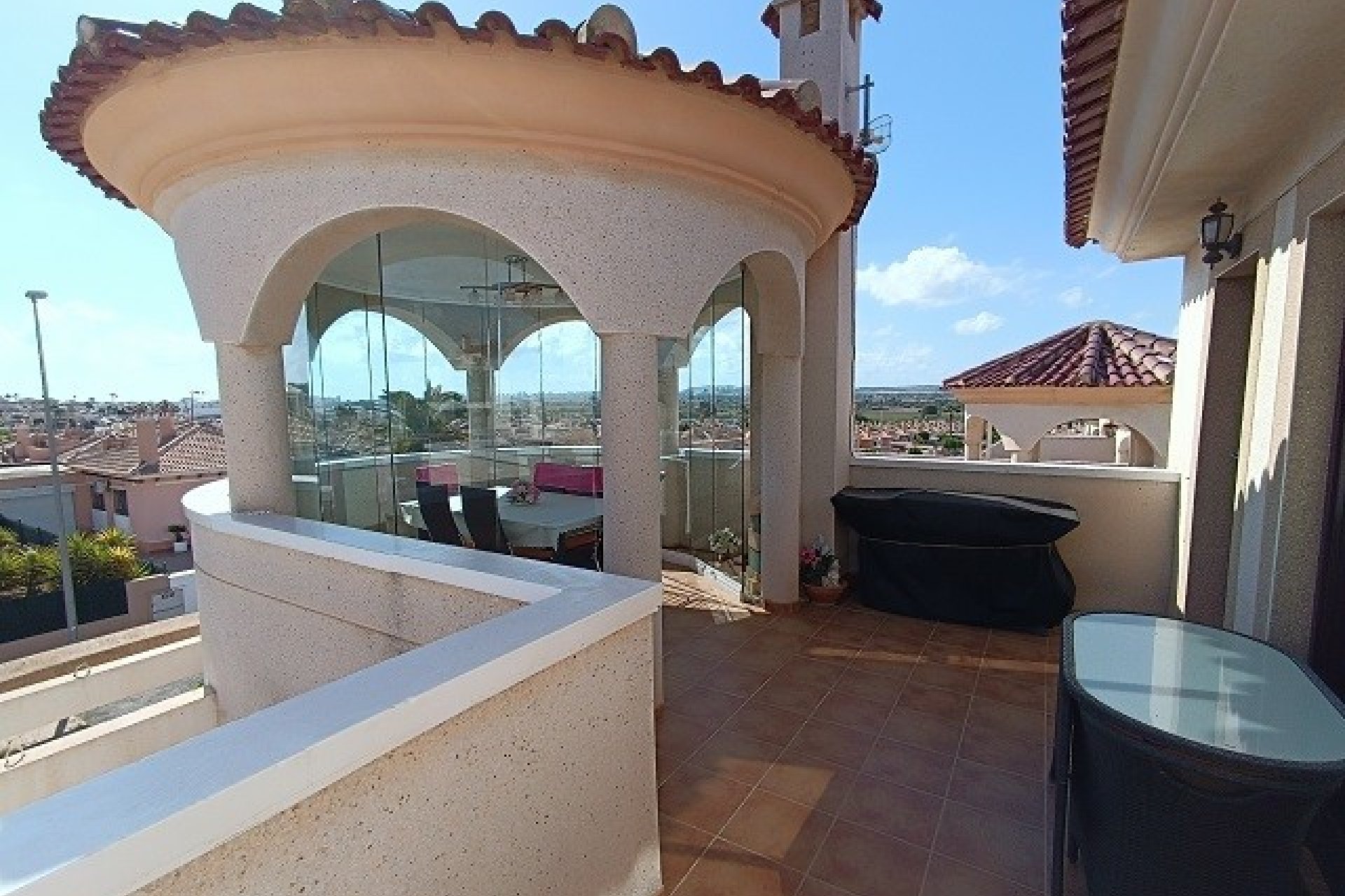 Resale - Detached Villa - La Marina