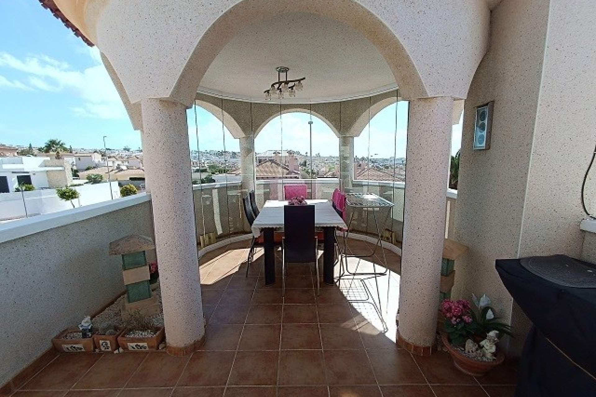 Resale - Detached Villa - La Marina