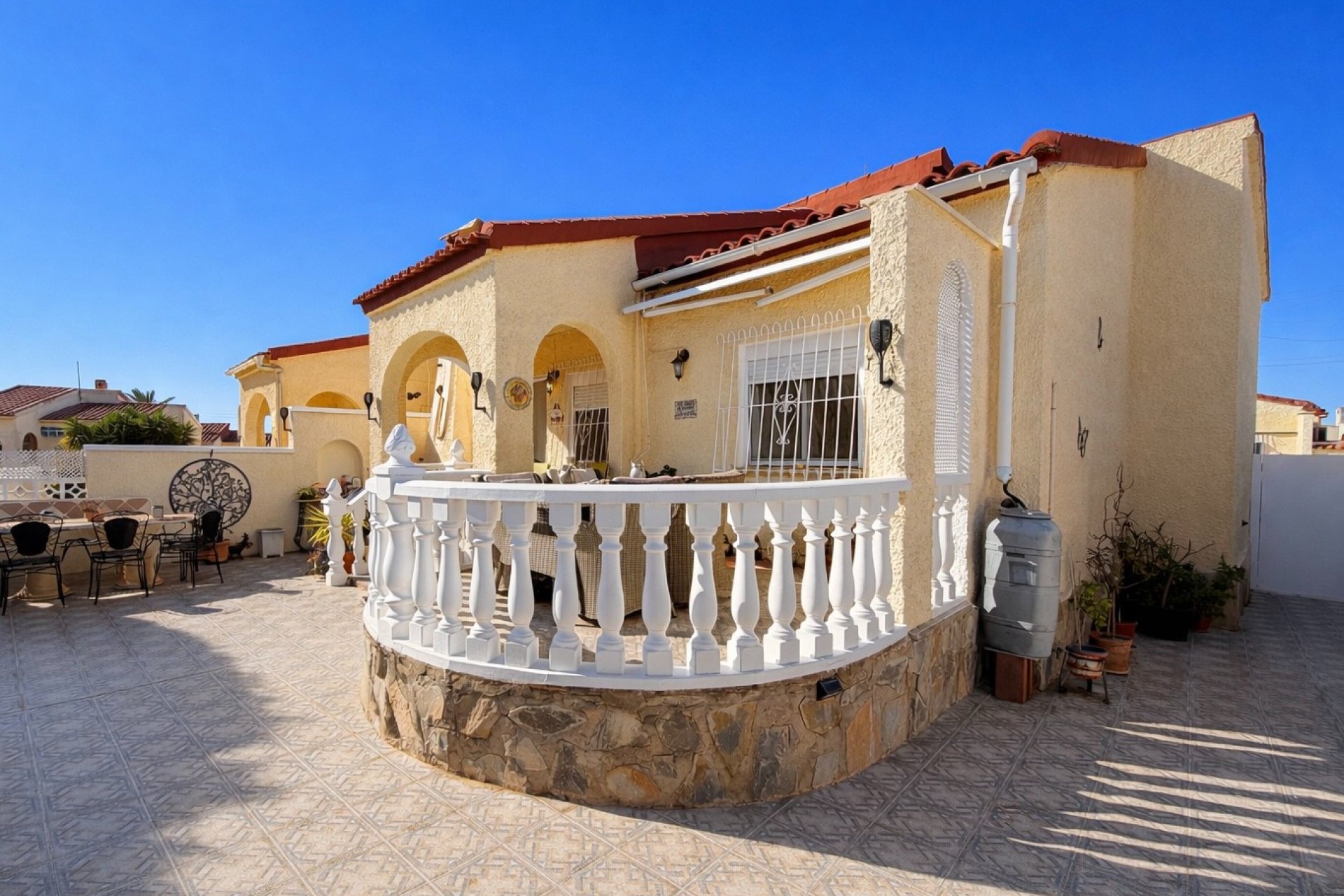 Resale - Detached Villa - La Marina