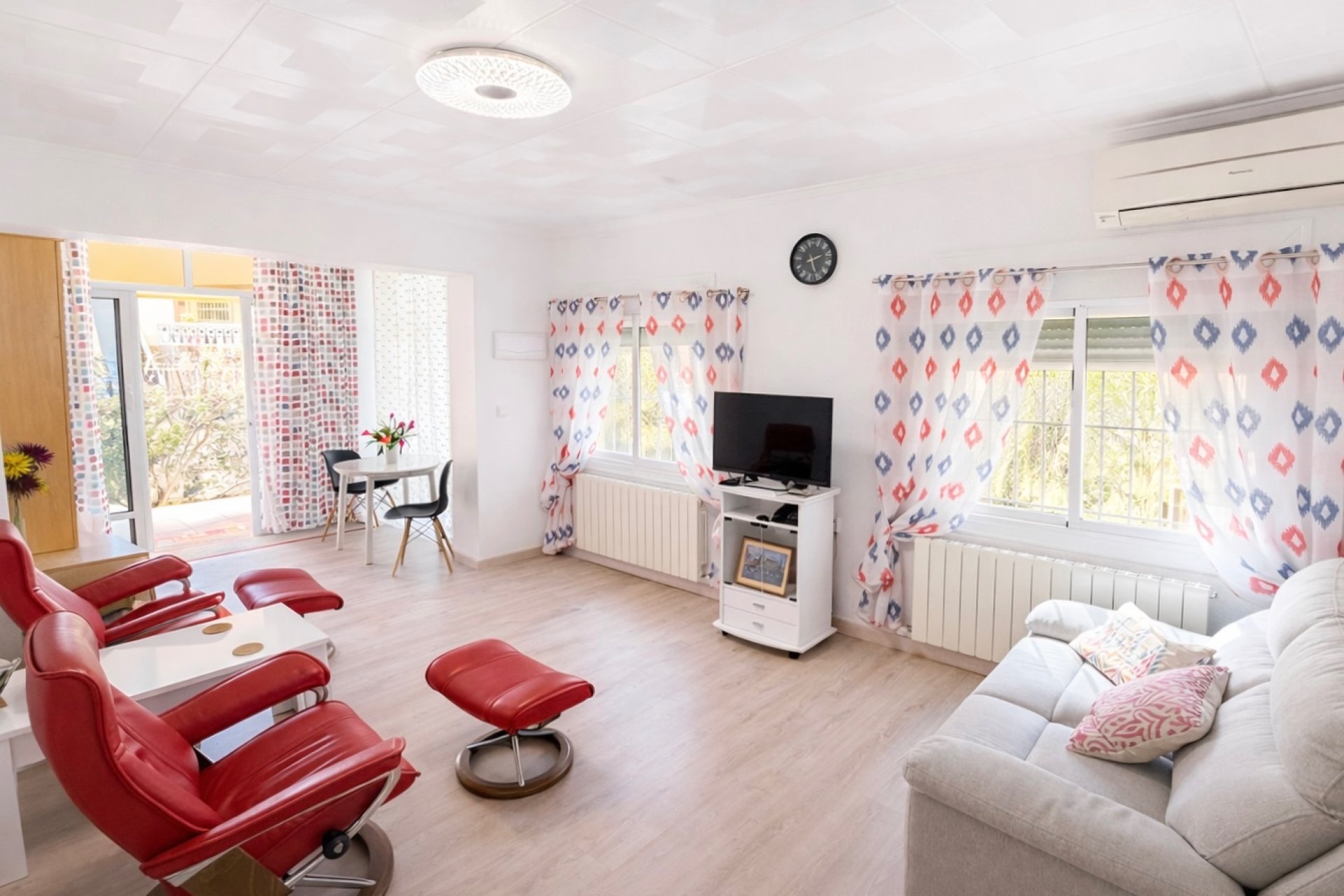 Resale - Detached Villa - La Marina