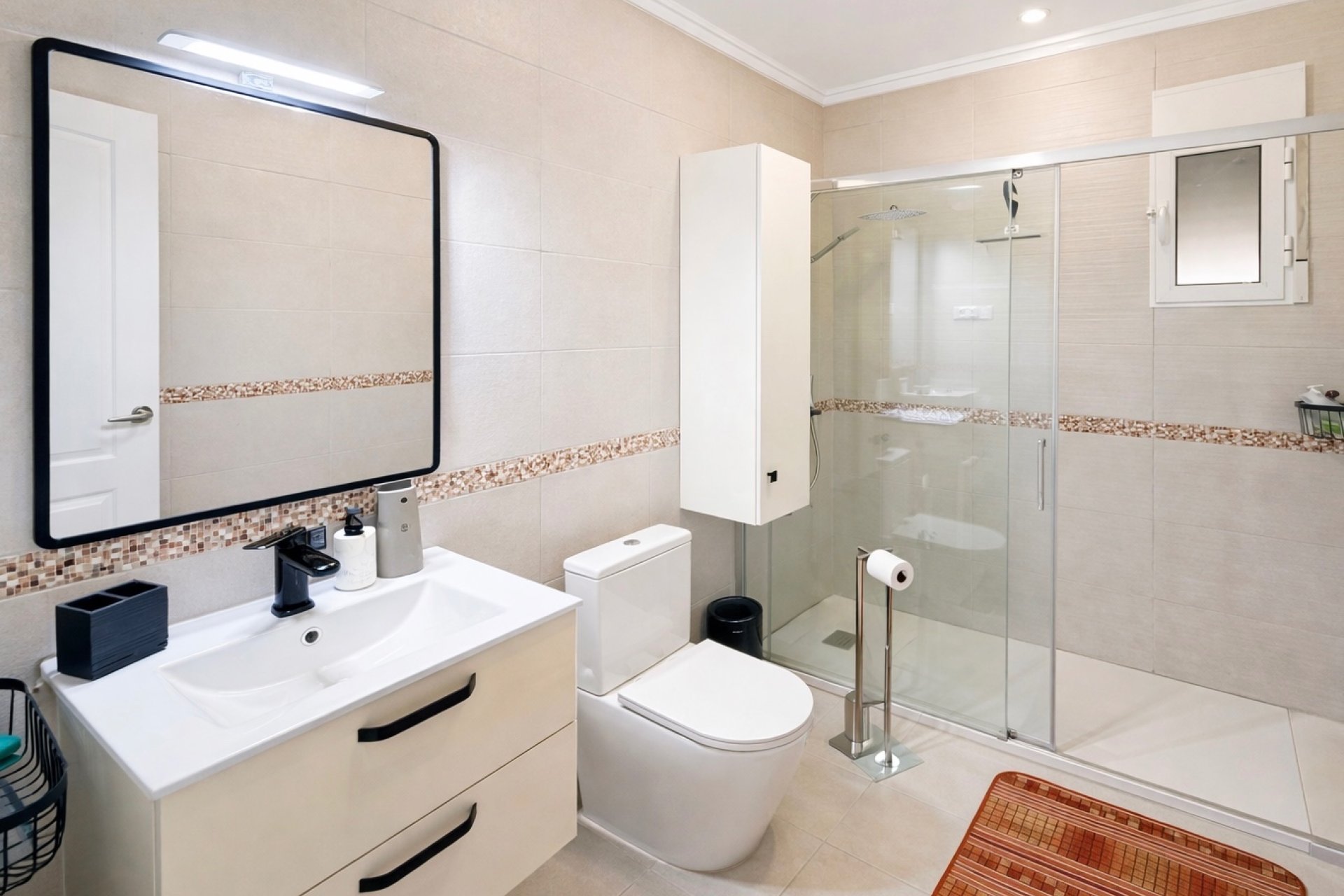 Resale - Detached Villa - La Marina