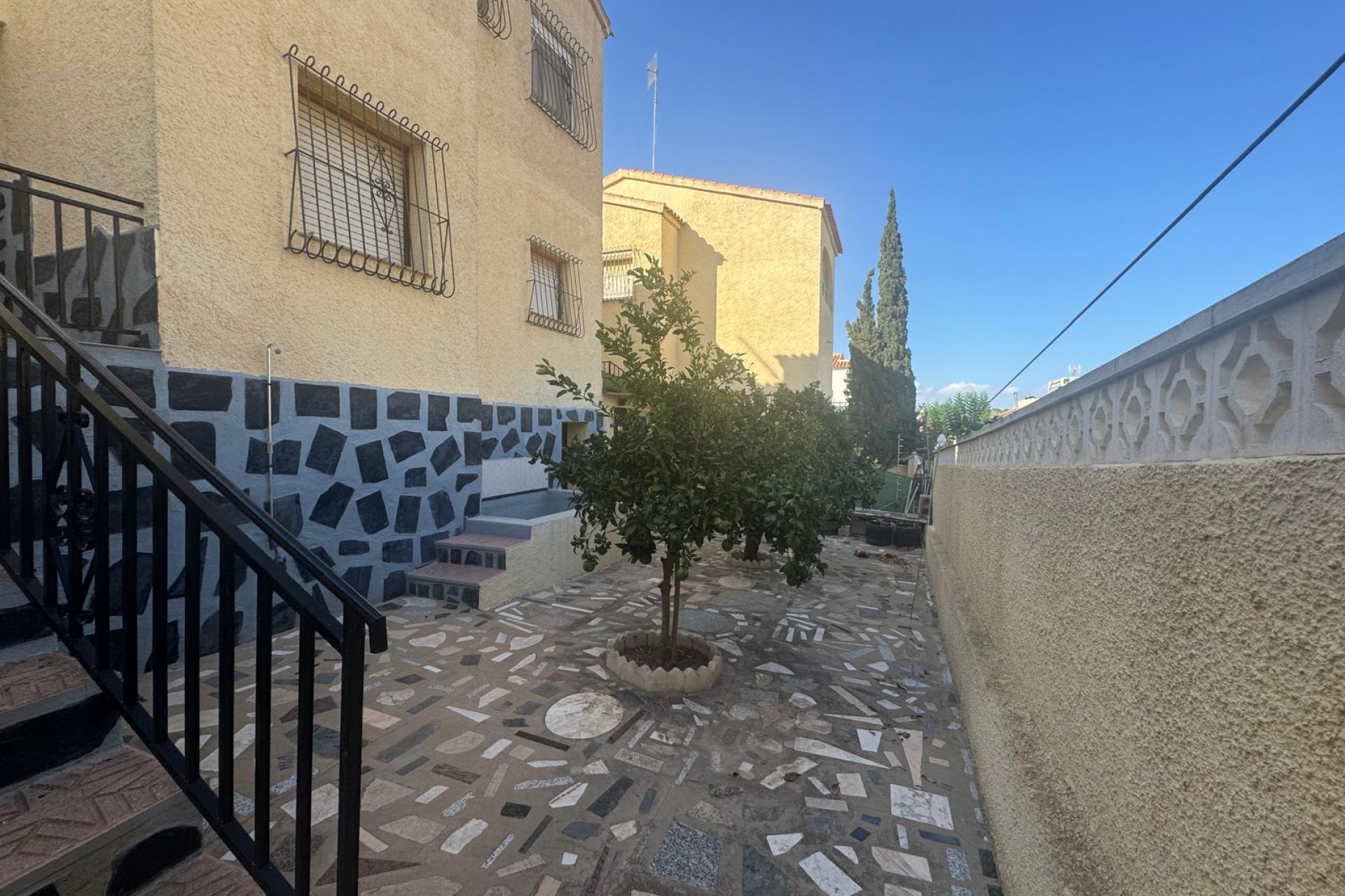 Resale - Detached Villa - La Marina