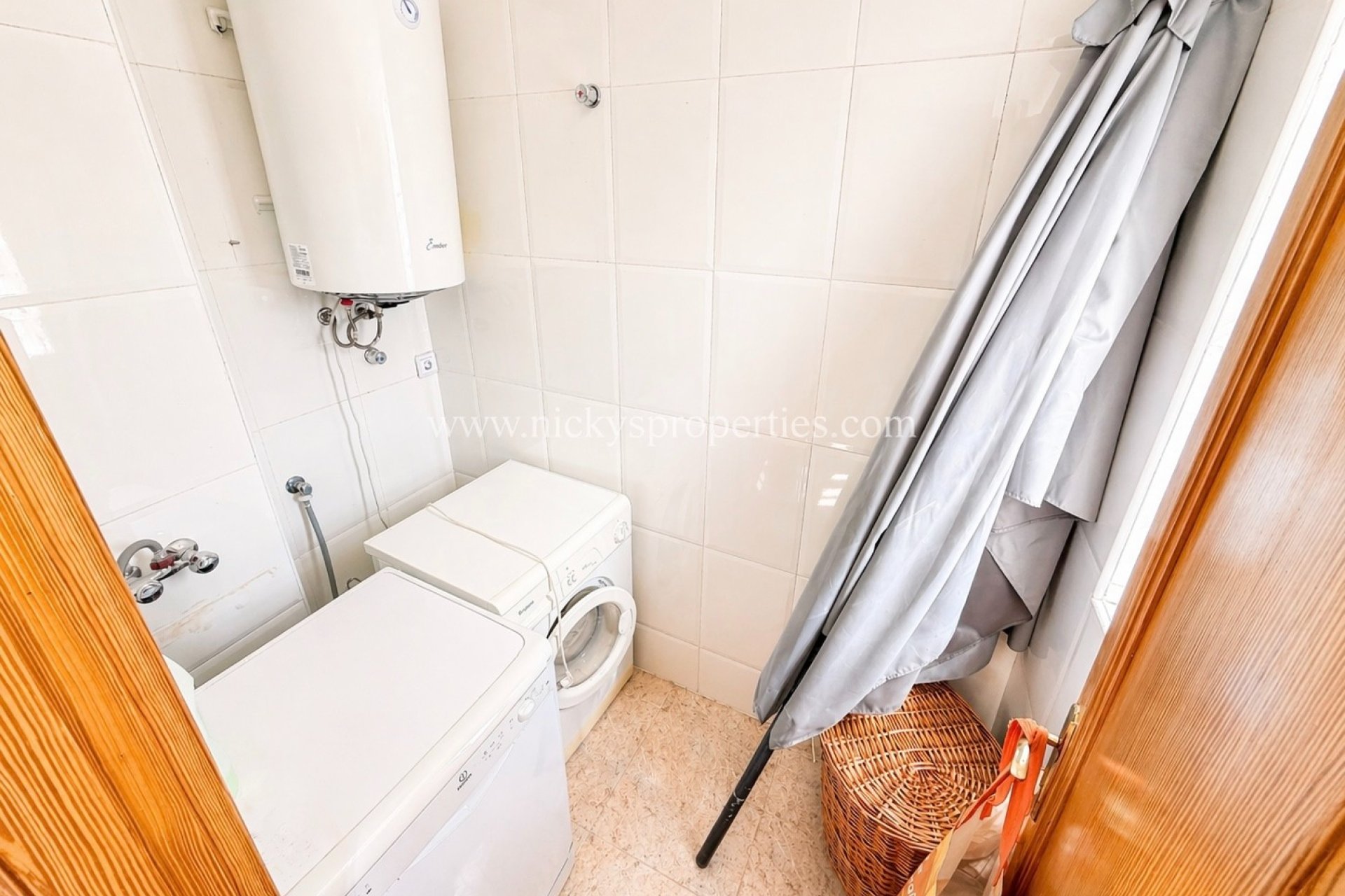 Resale - Detached Villa - La Marina