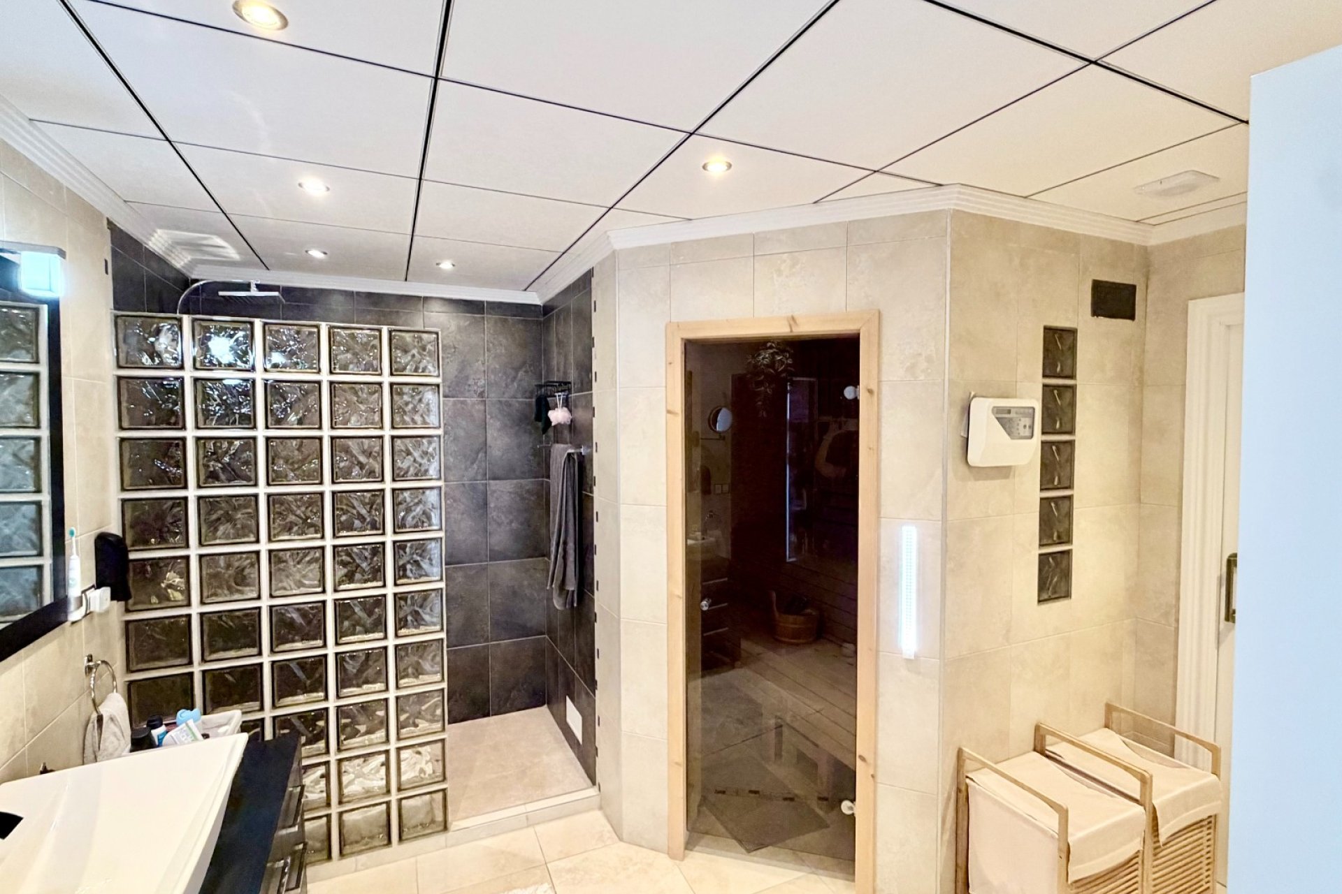 Resale - Detached Villa - La Marina