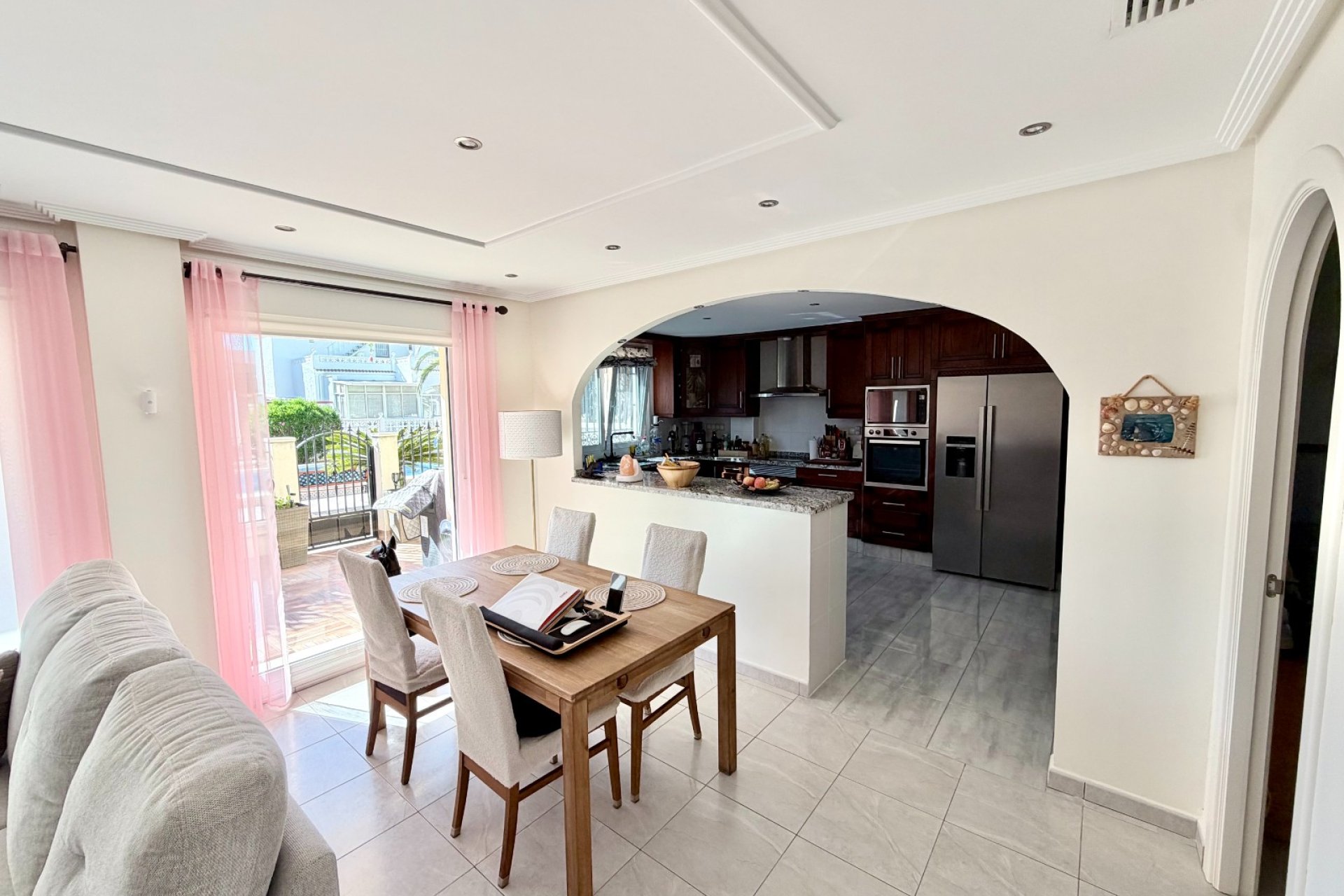 Resale - Detached Villa - La Marina