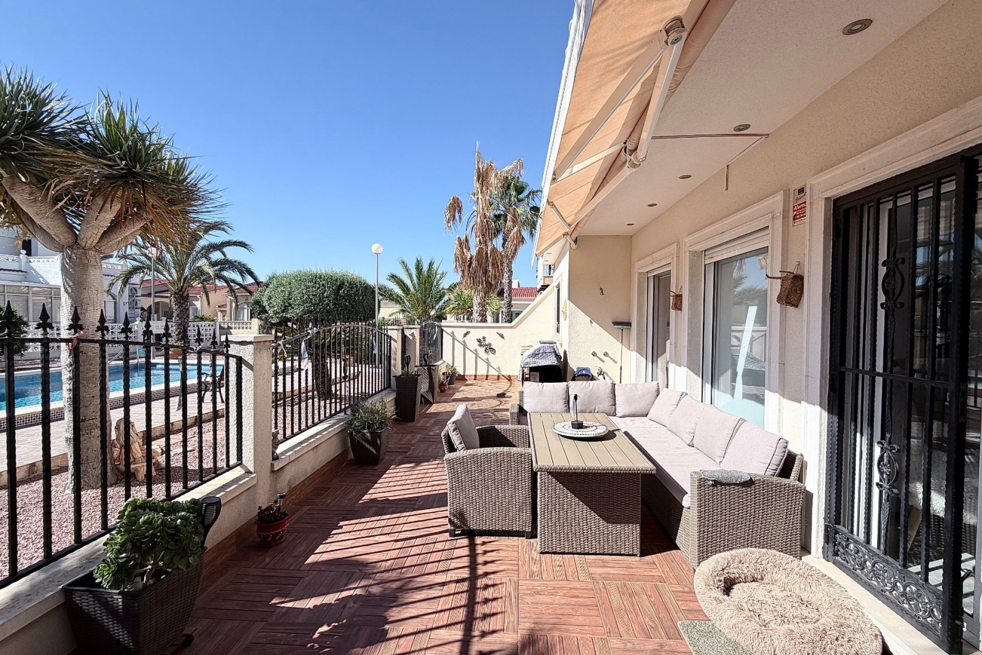 Resale - Detached Villa - La Marina