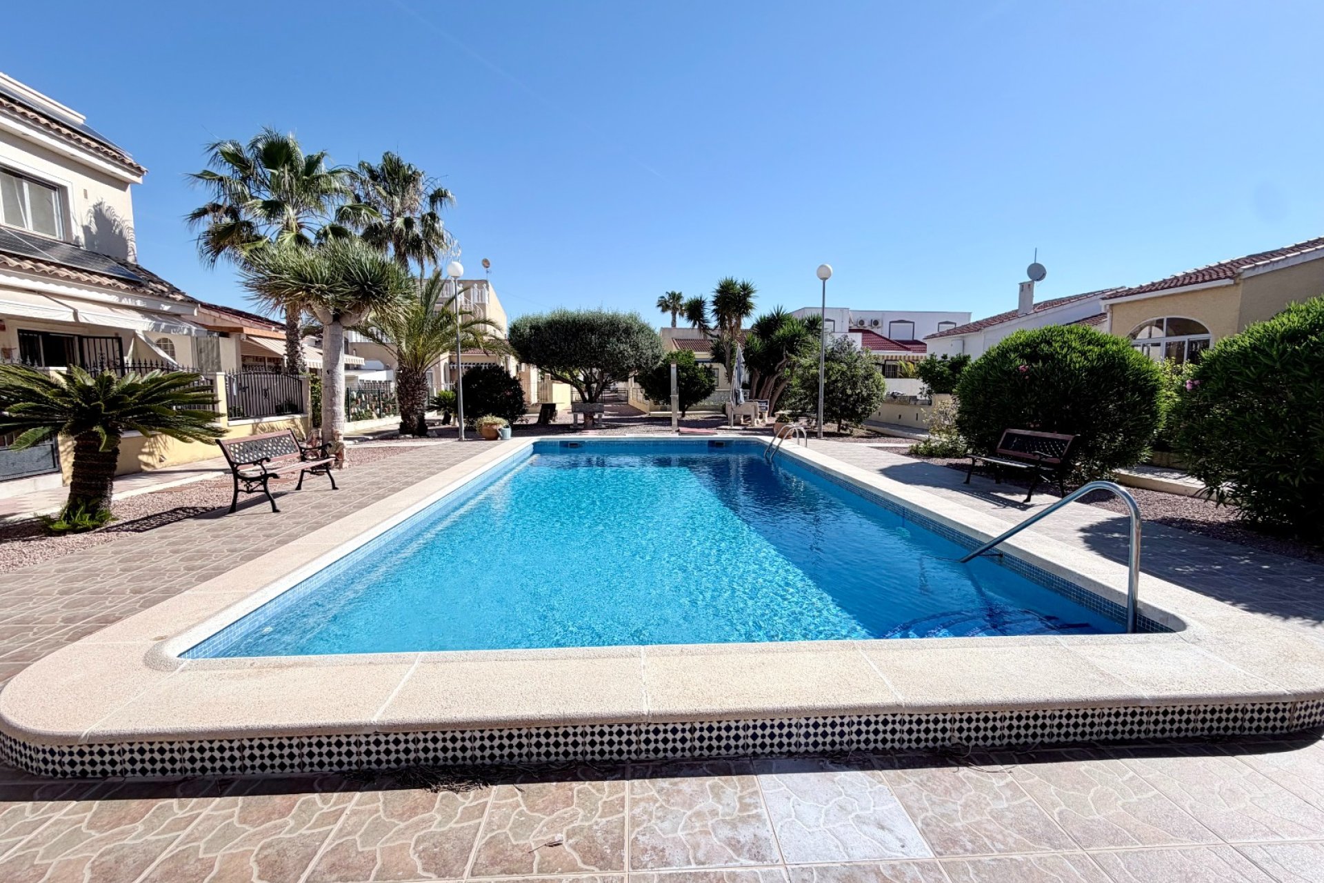 Resale - Detached Villa - La Marina
