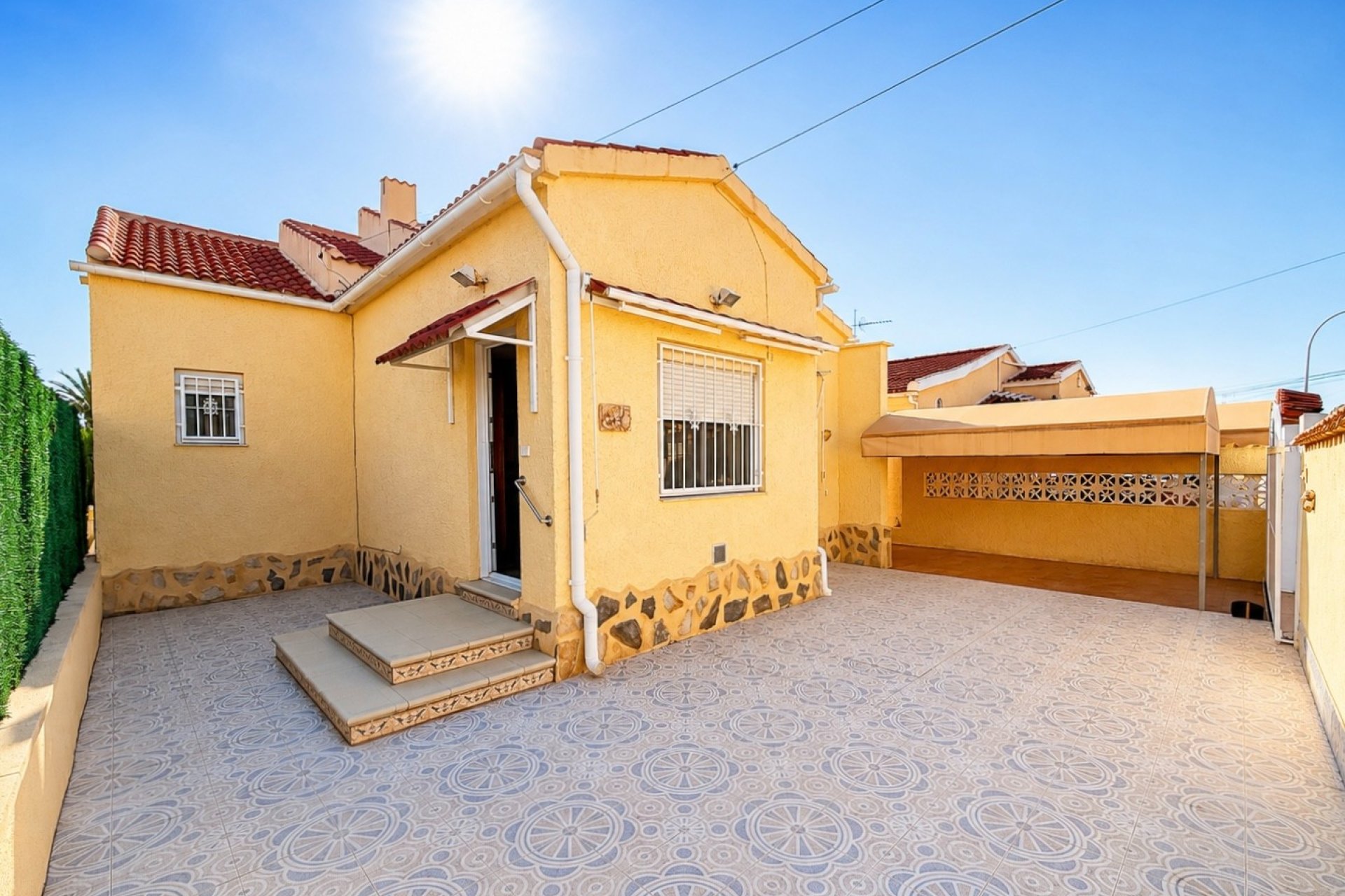 Resale - Detached Villa - La Marina
