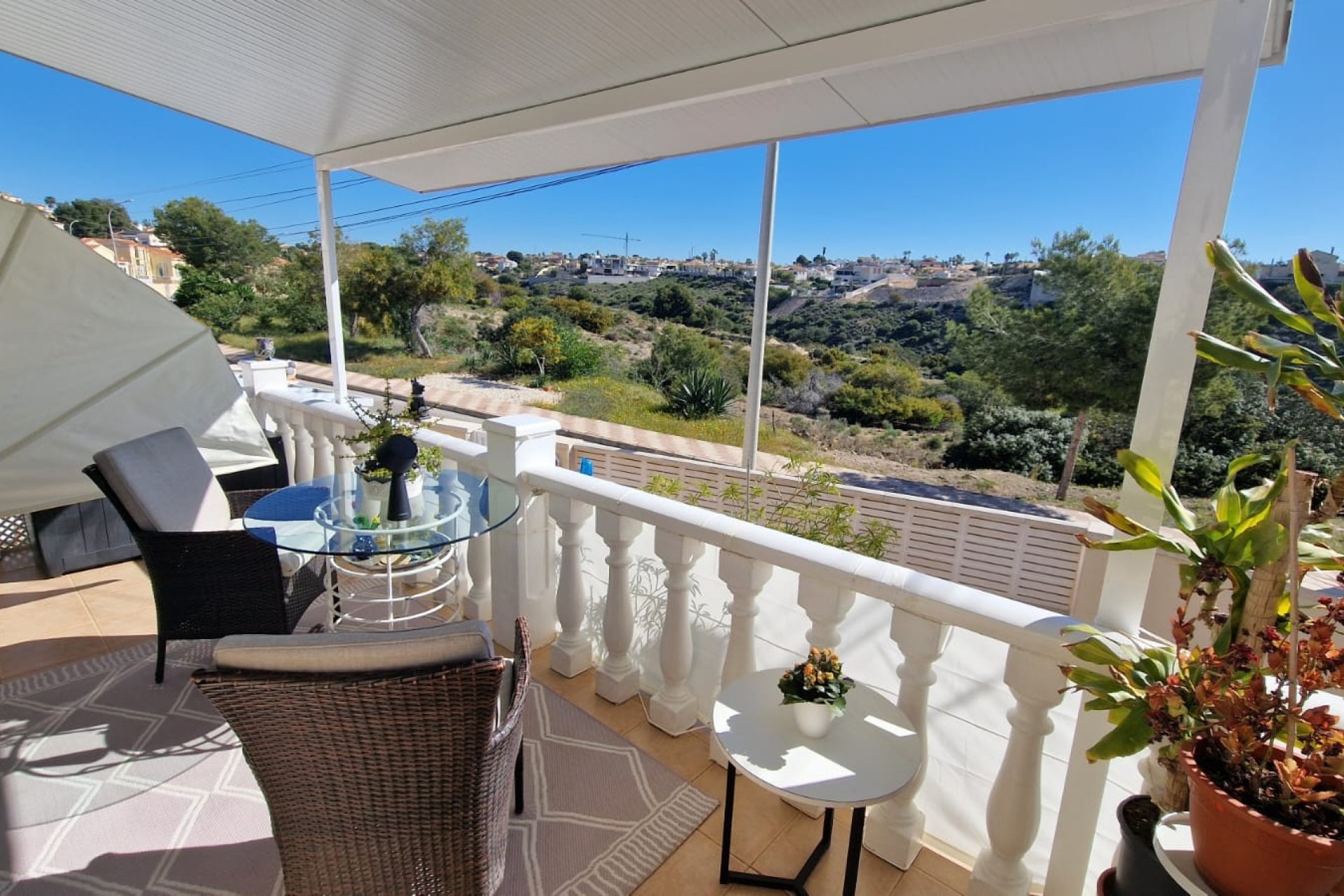 Resale - Detached Villa - La Marina