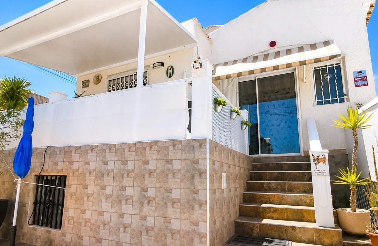 Resale - Detached Villa - La Marina
