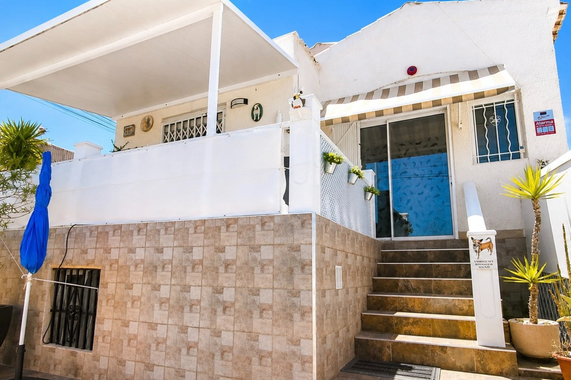 Resale - Detached Villa - La Marina