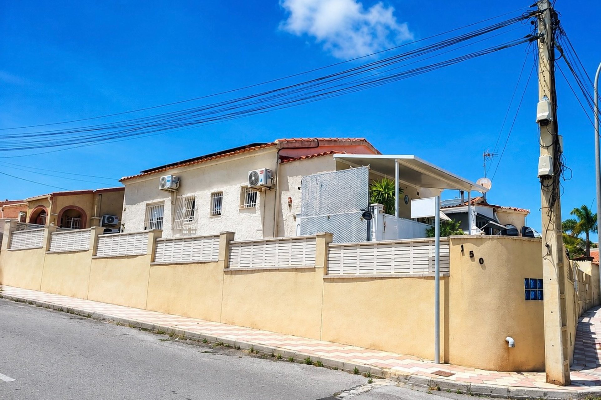 Resale - Detached Villa - La Marina