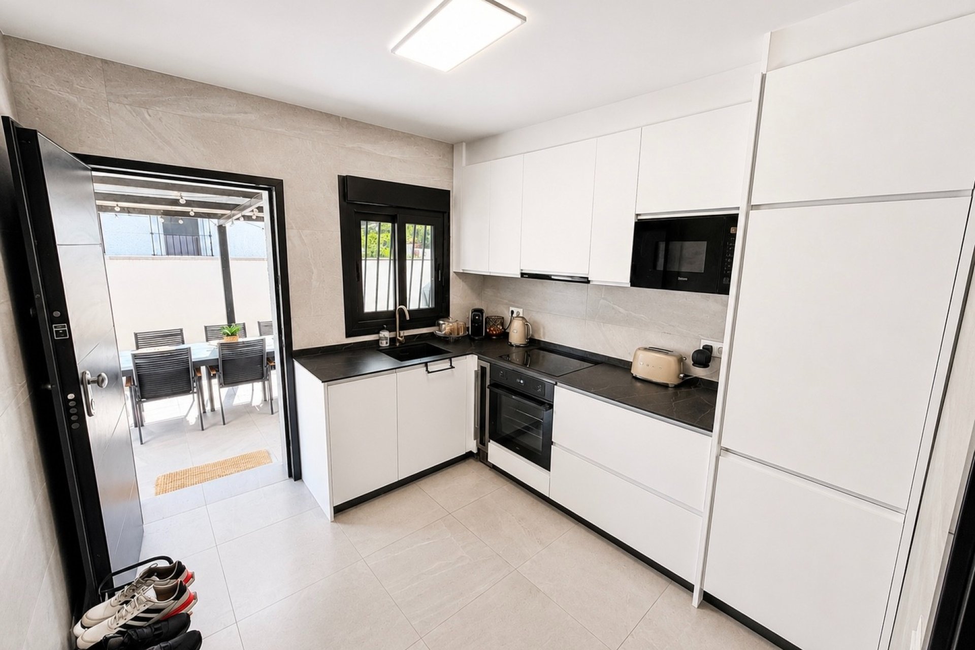 Resale - Detached Villa - La Marina