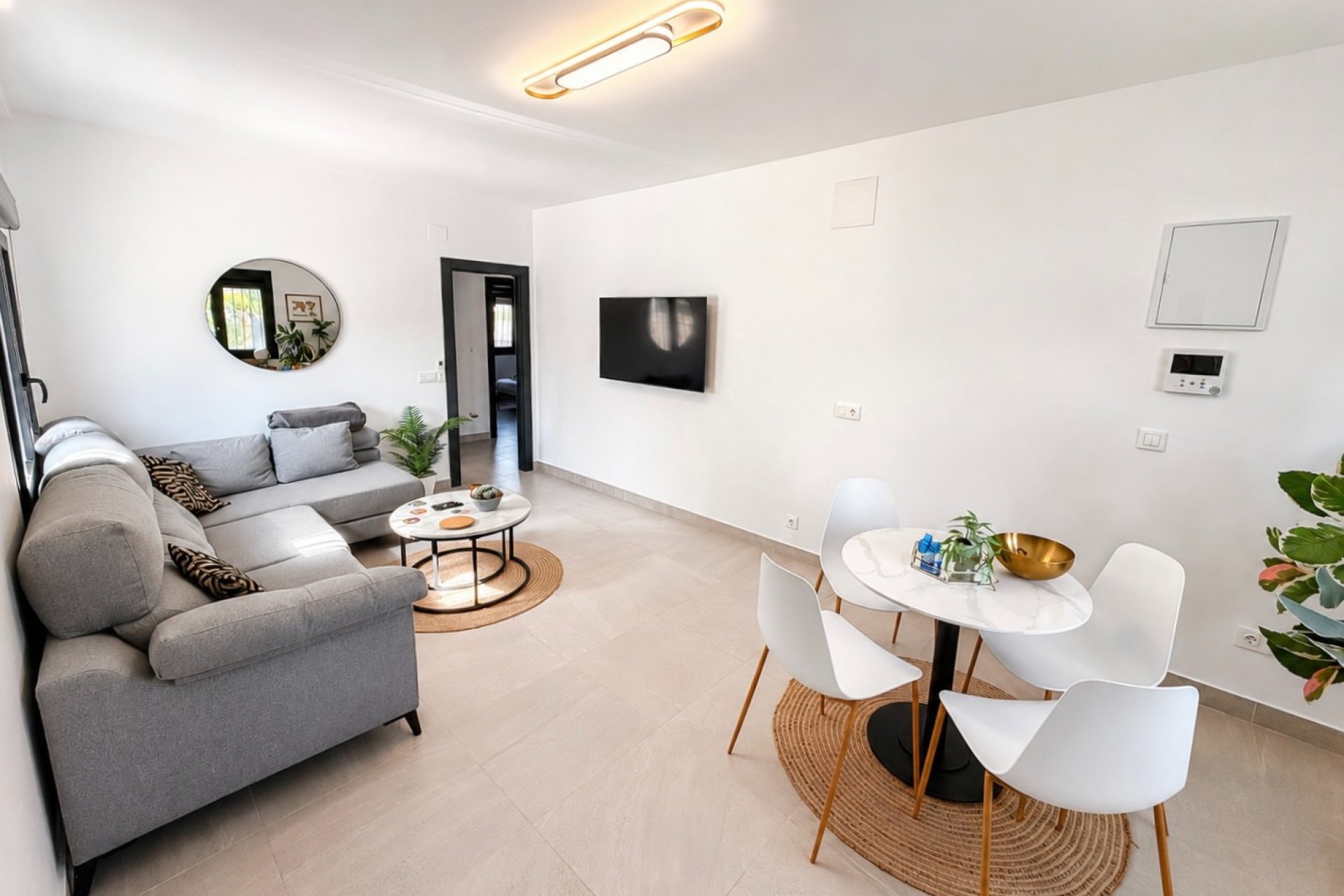 Resale - Detached Villa - La Marina