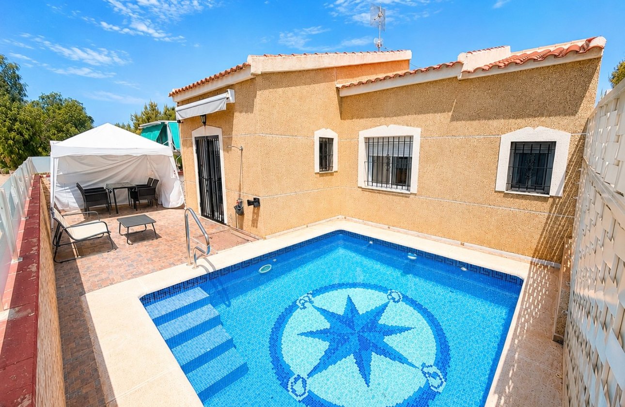 Resale - Detached Villa - La Marina