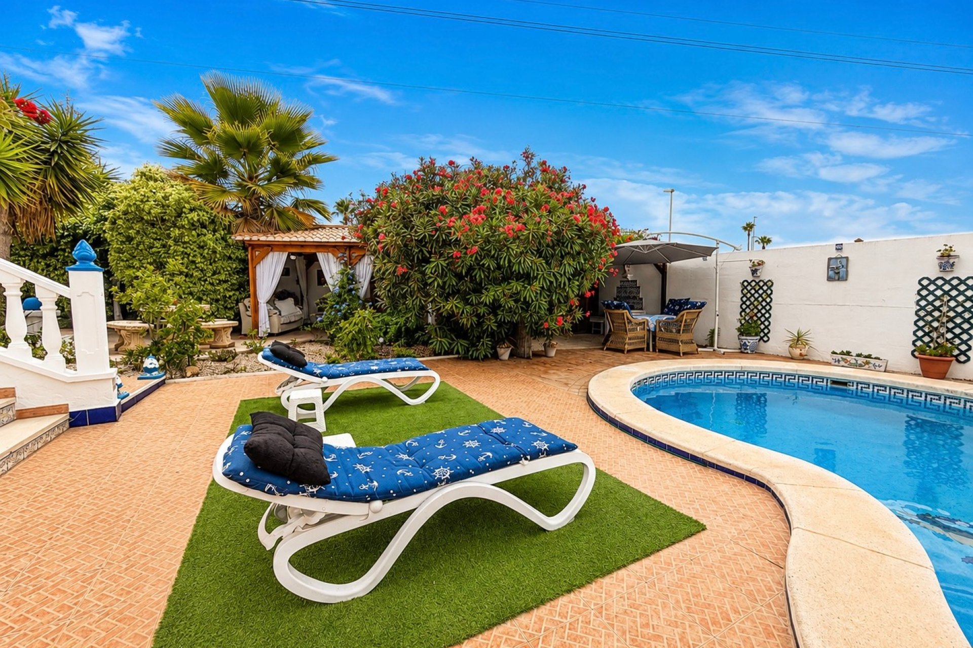 Resale - Detached Villa - La Marina