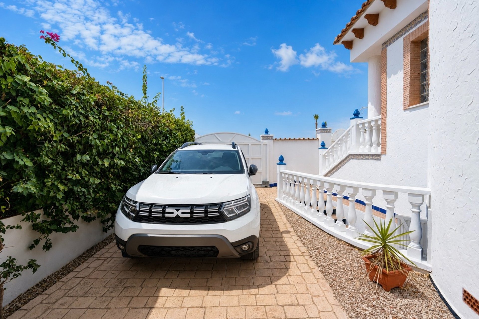 Resale - Detached Villa - La Marina