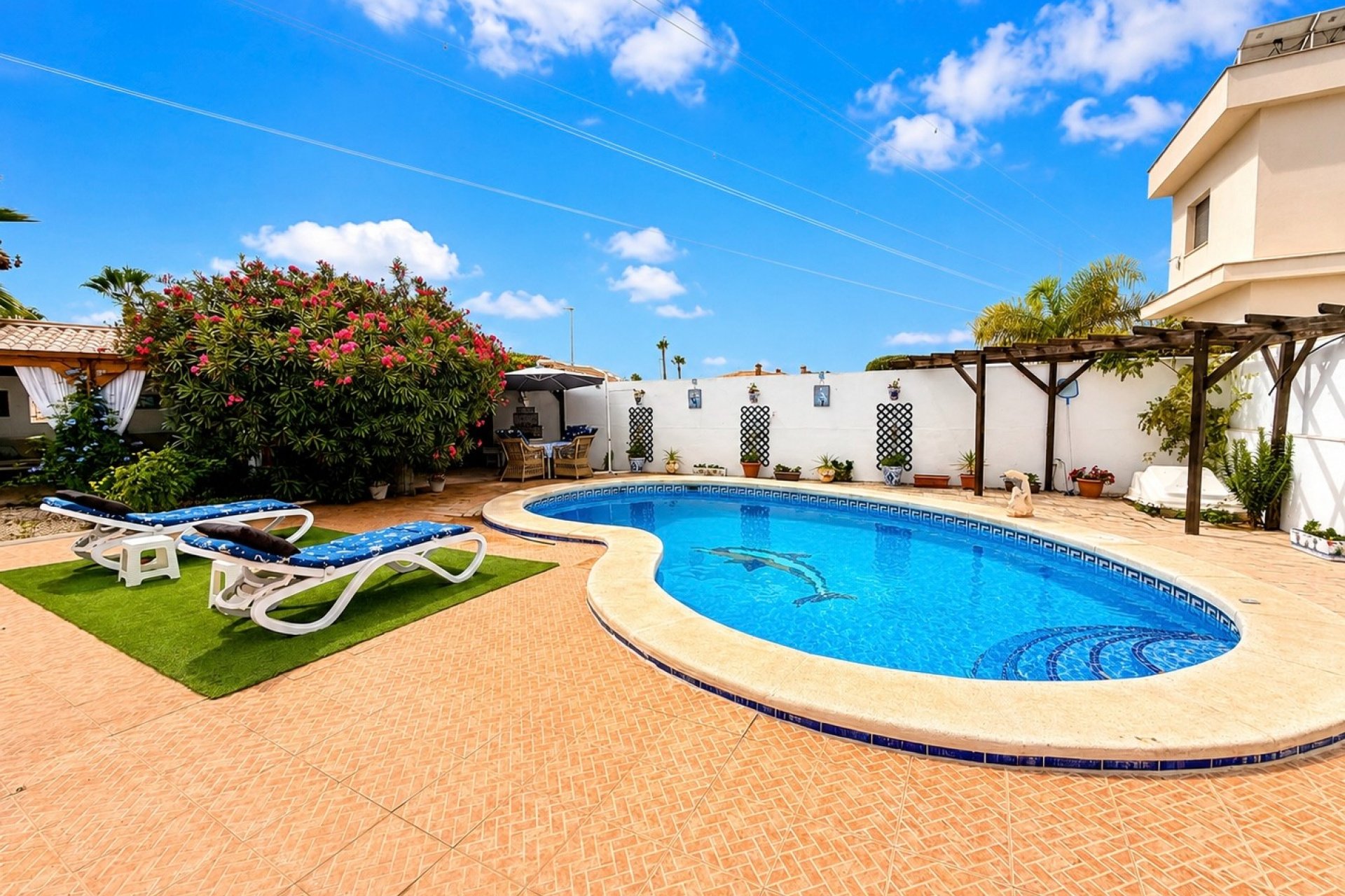 Resale - Detached Villa - La Marina