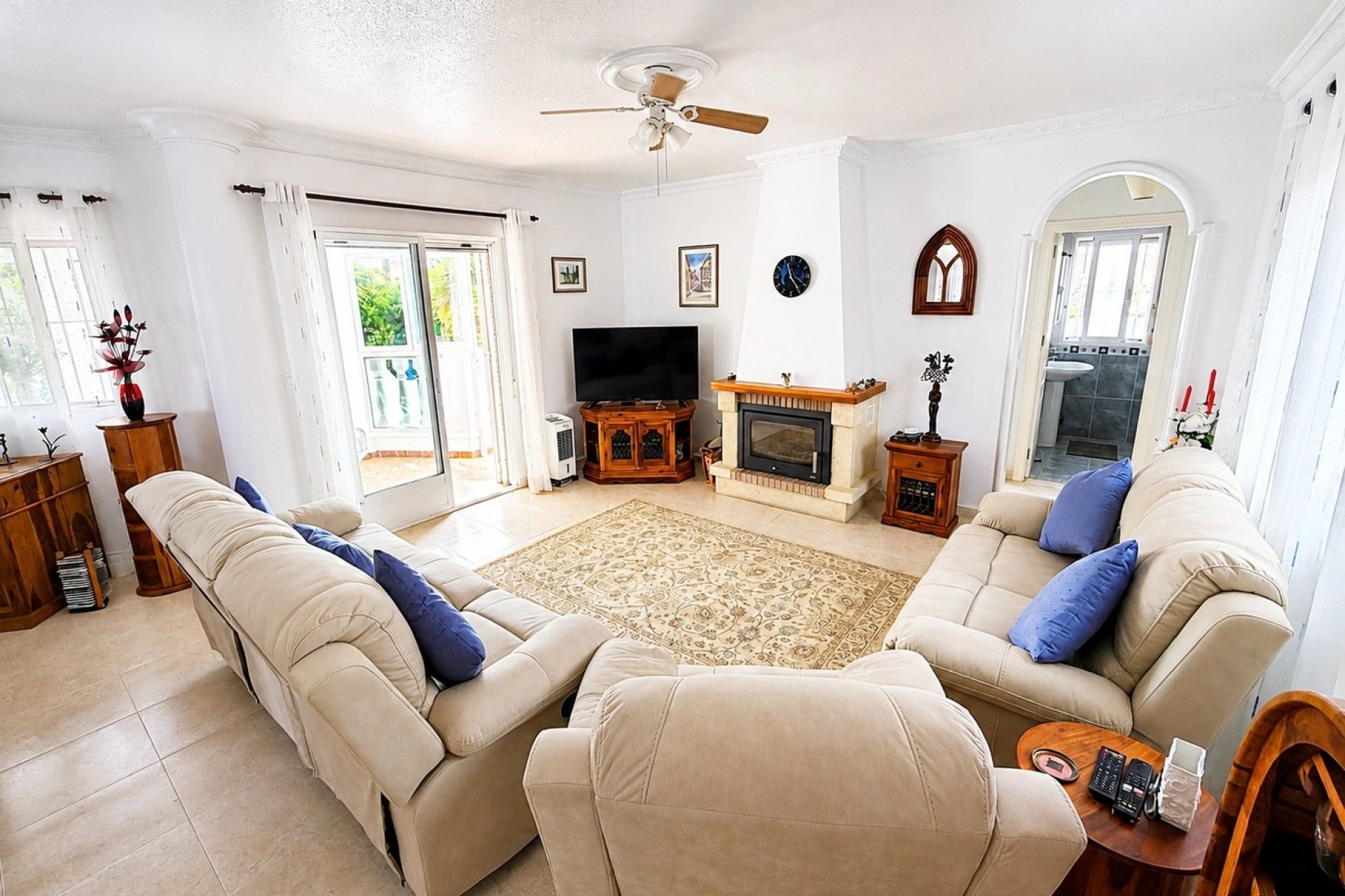 Resale - Detached Villa - La Marina