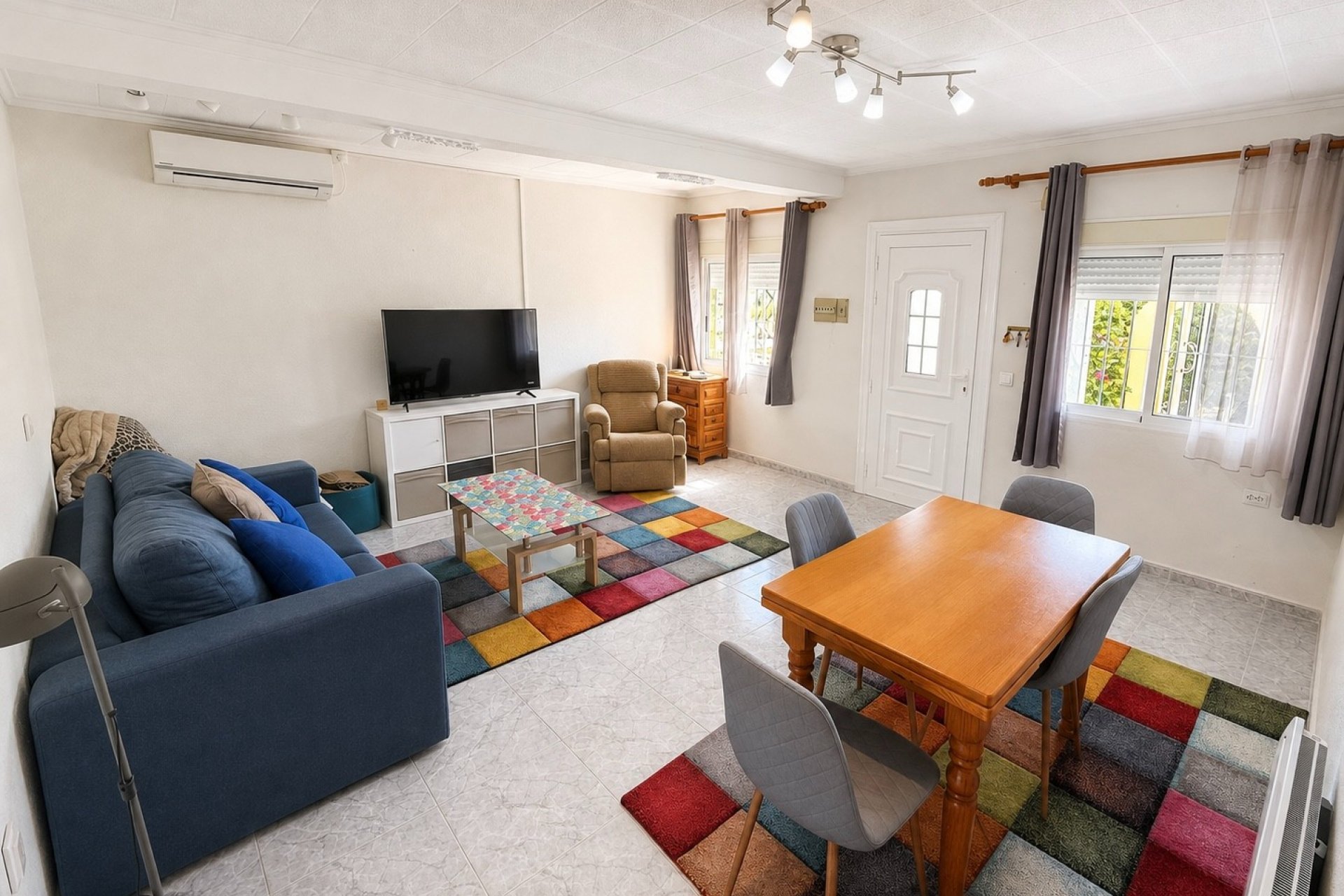 Resale - Detached Villa - La Marina