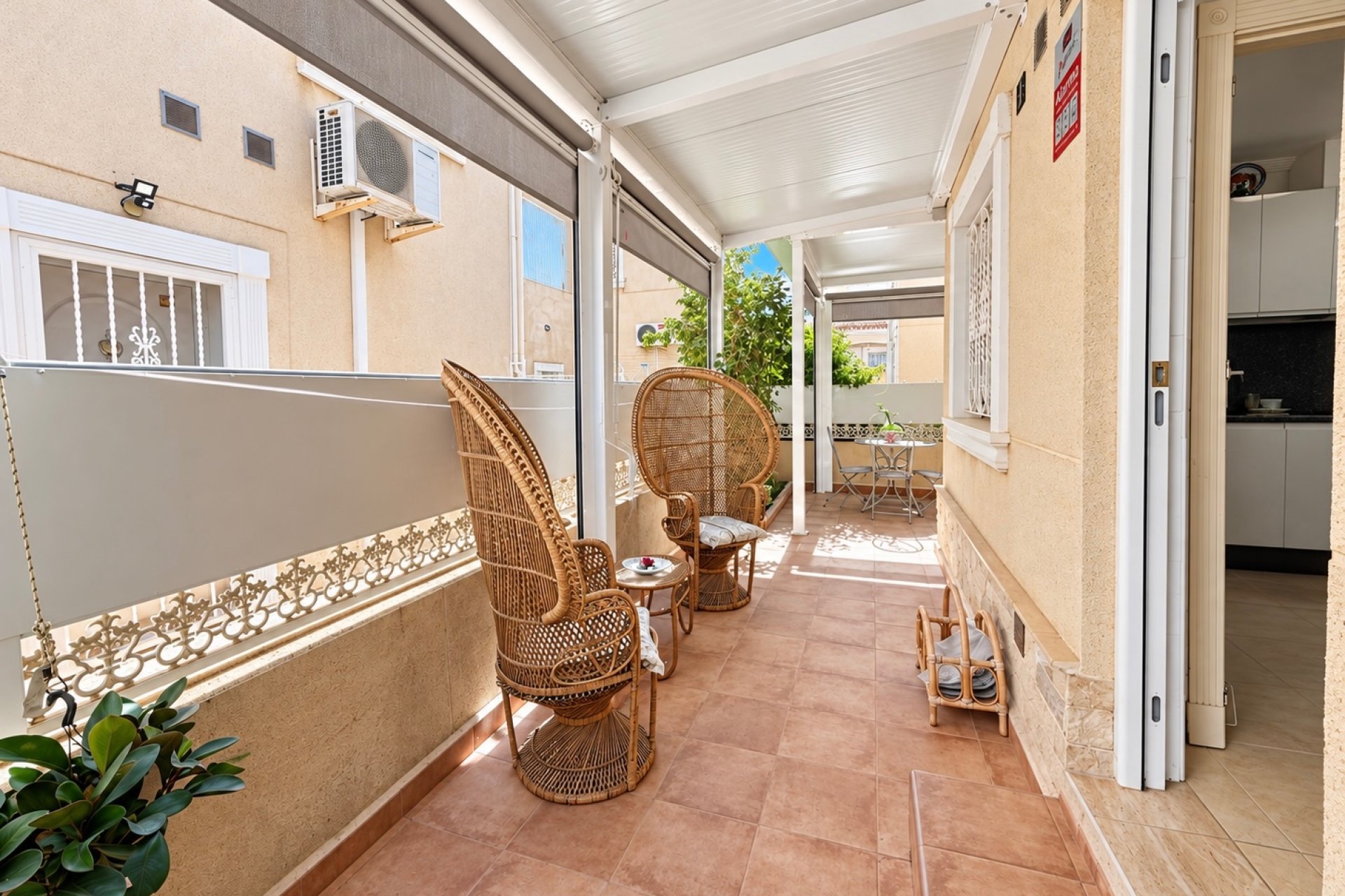 Resale - Detached Villa - La Marina
