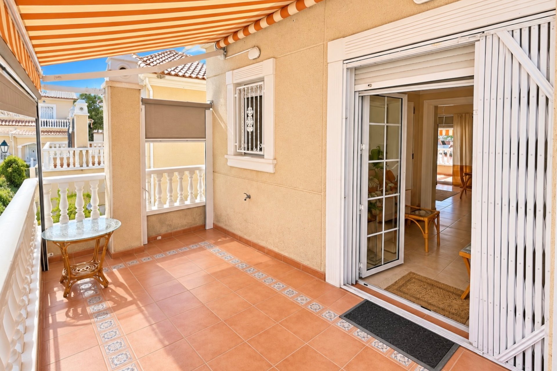 Resale - Detached Villa - La Marina