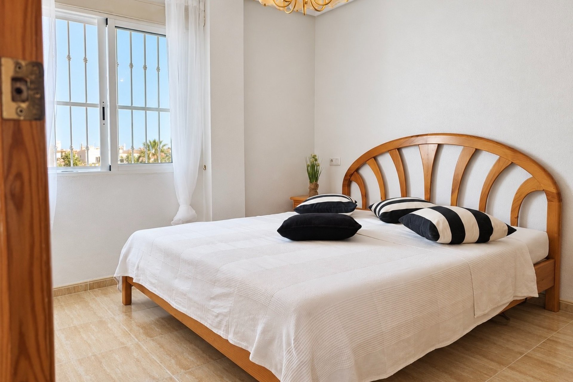 Resale - Detached Villa - La Marina