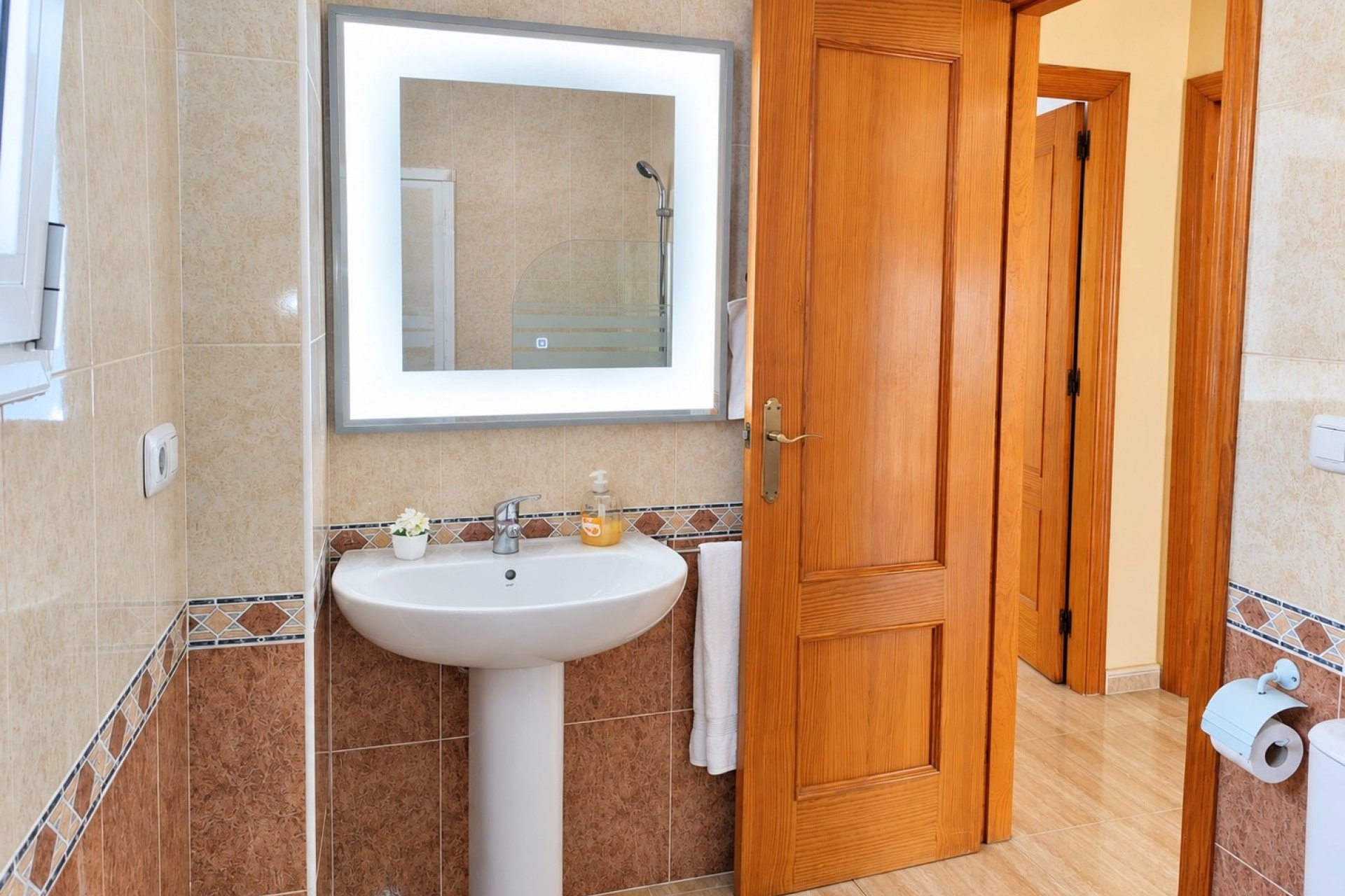 Resale - Detached Villa - La Marina