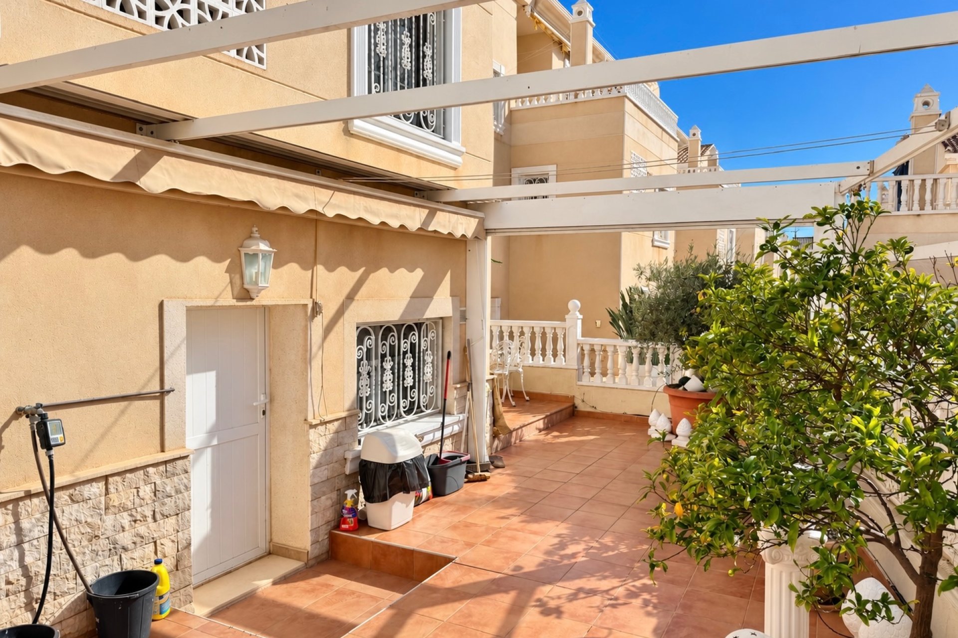 Resale - Detached Villa - La Marina