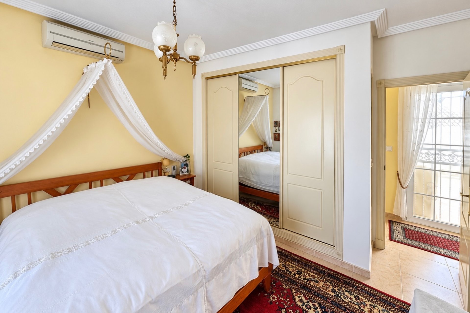 Resale - Detached Villa - La Marina