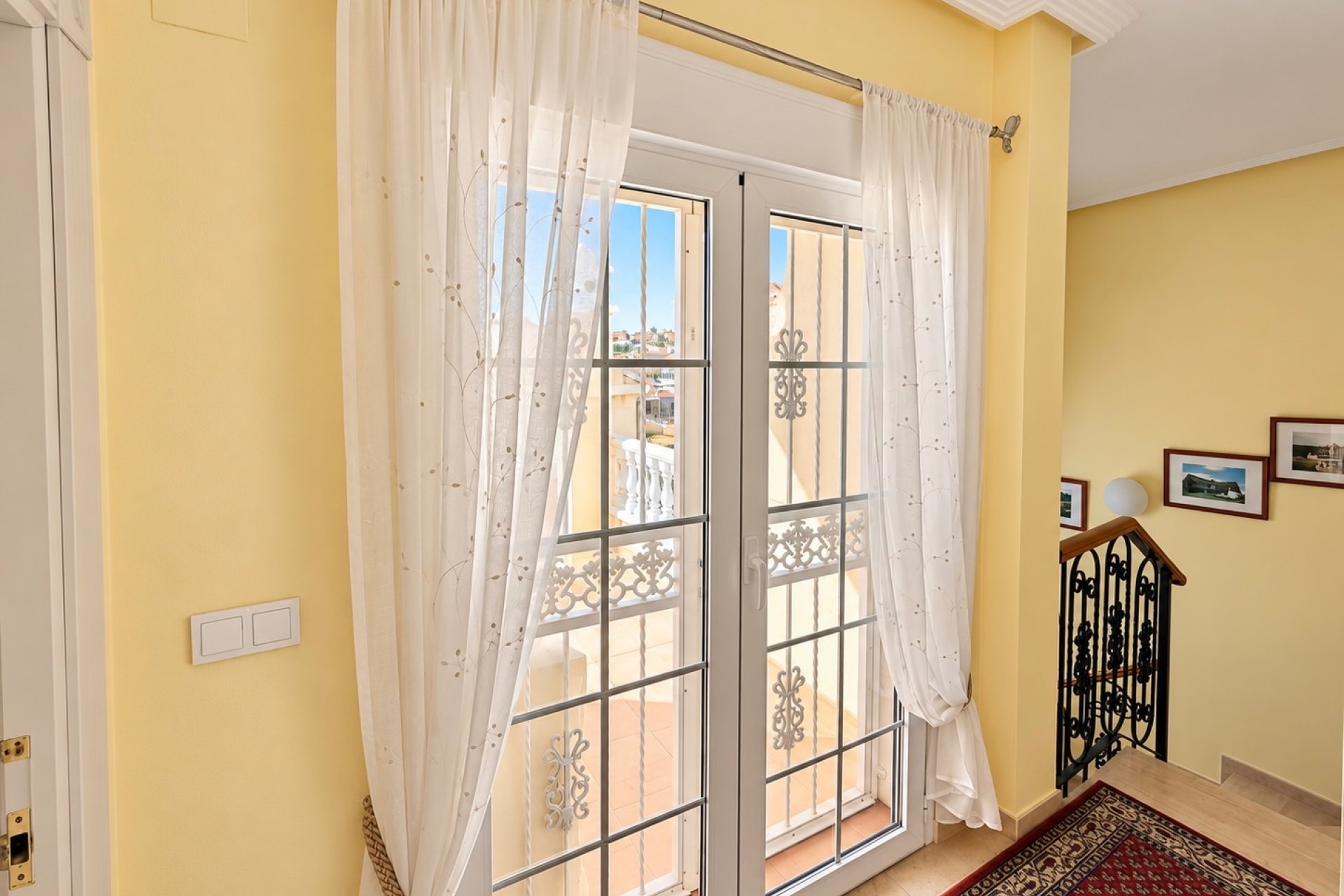 Resale - Detached Villa - La Marina