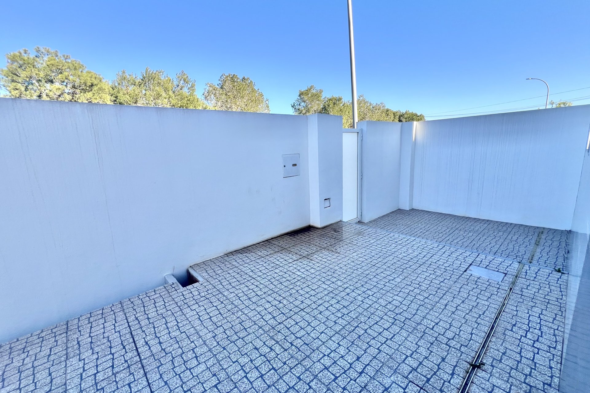 Resale - Detached Villa - La Marina