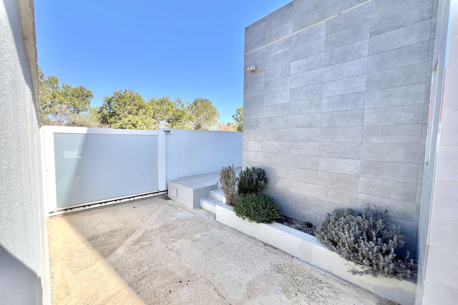 Resale - Detached Villa - La Marina