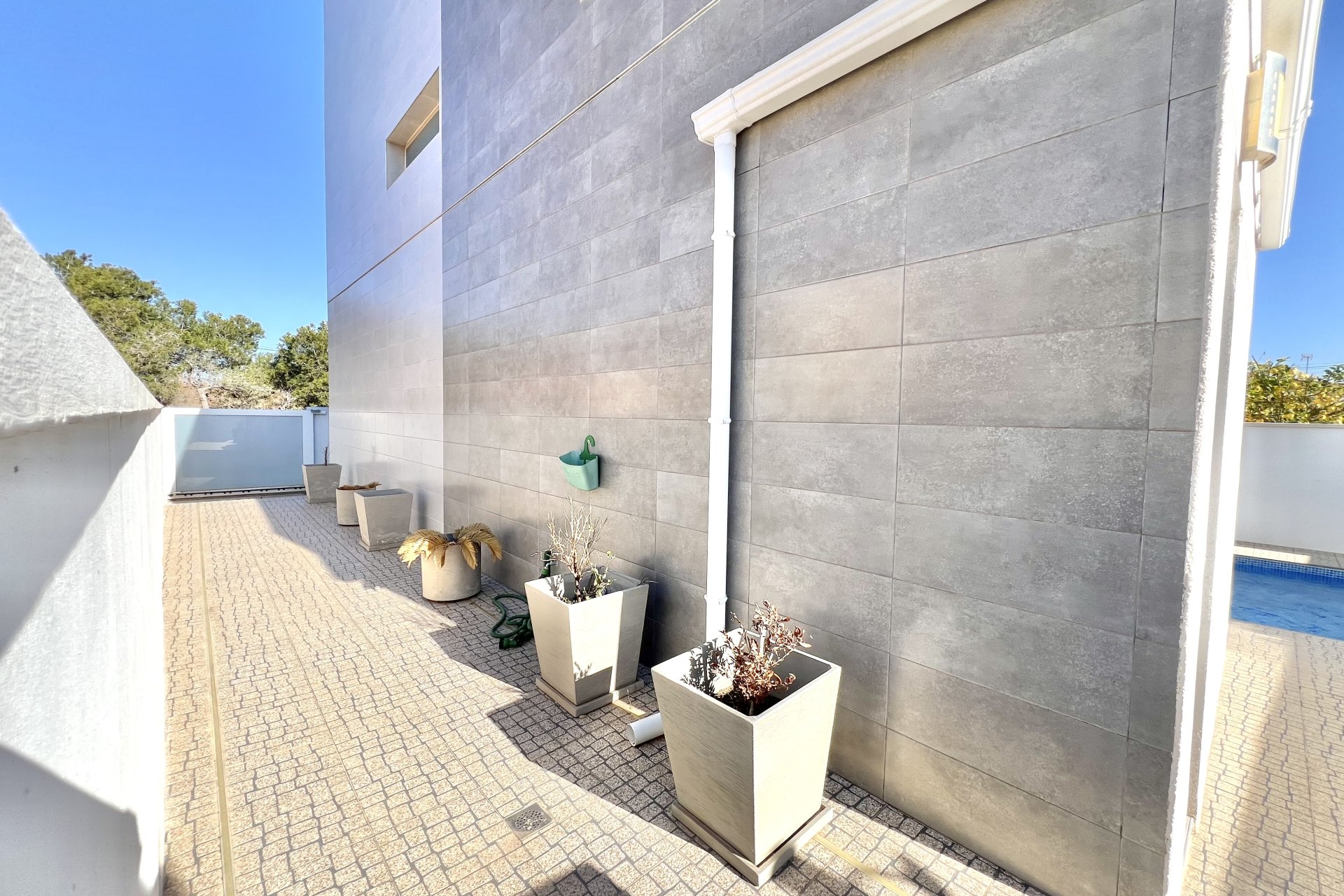Resale - Detached Villa - La Marina