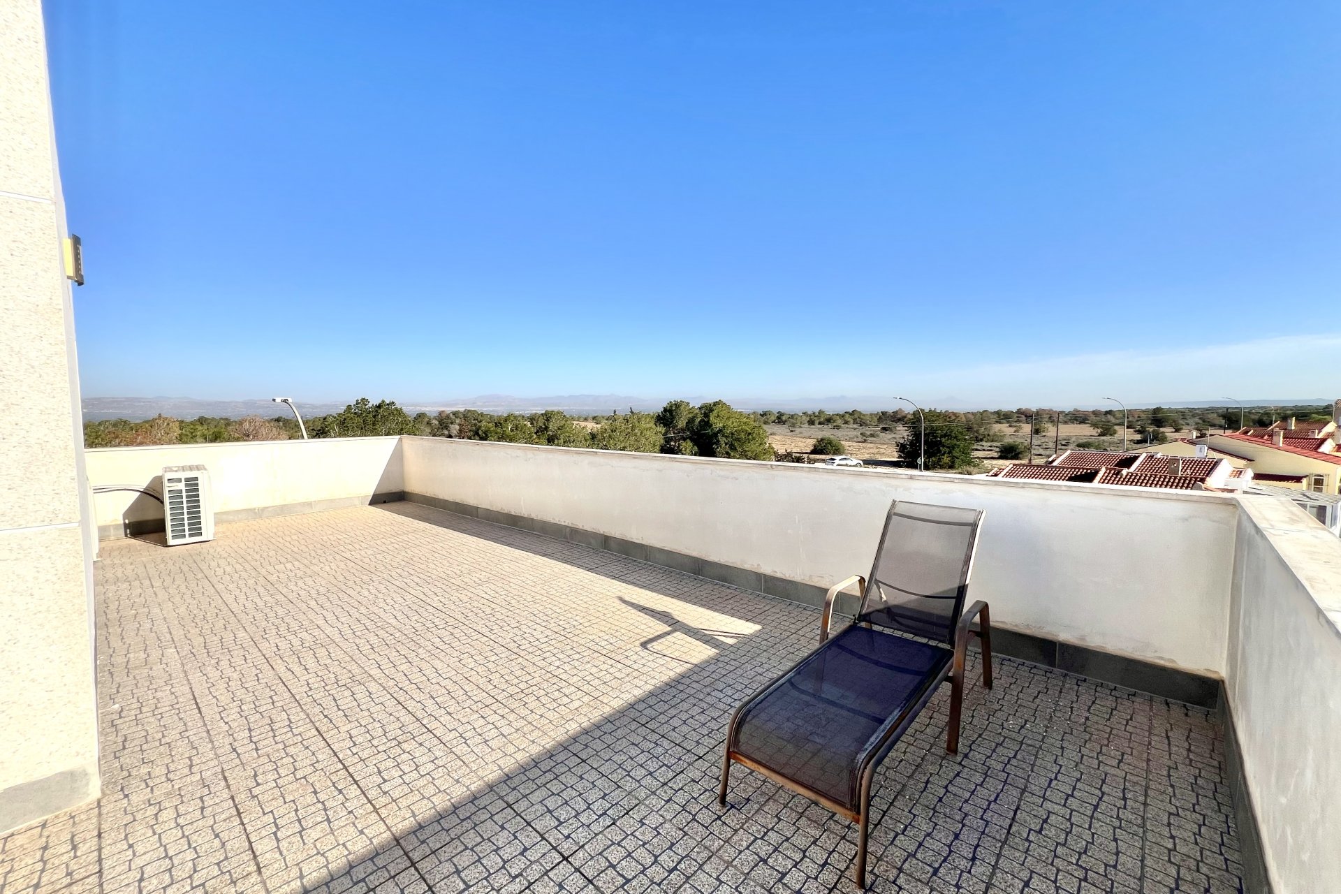 Resale - Detached Villa - La Marina