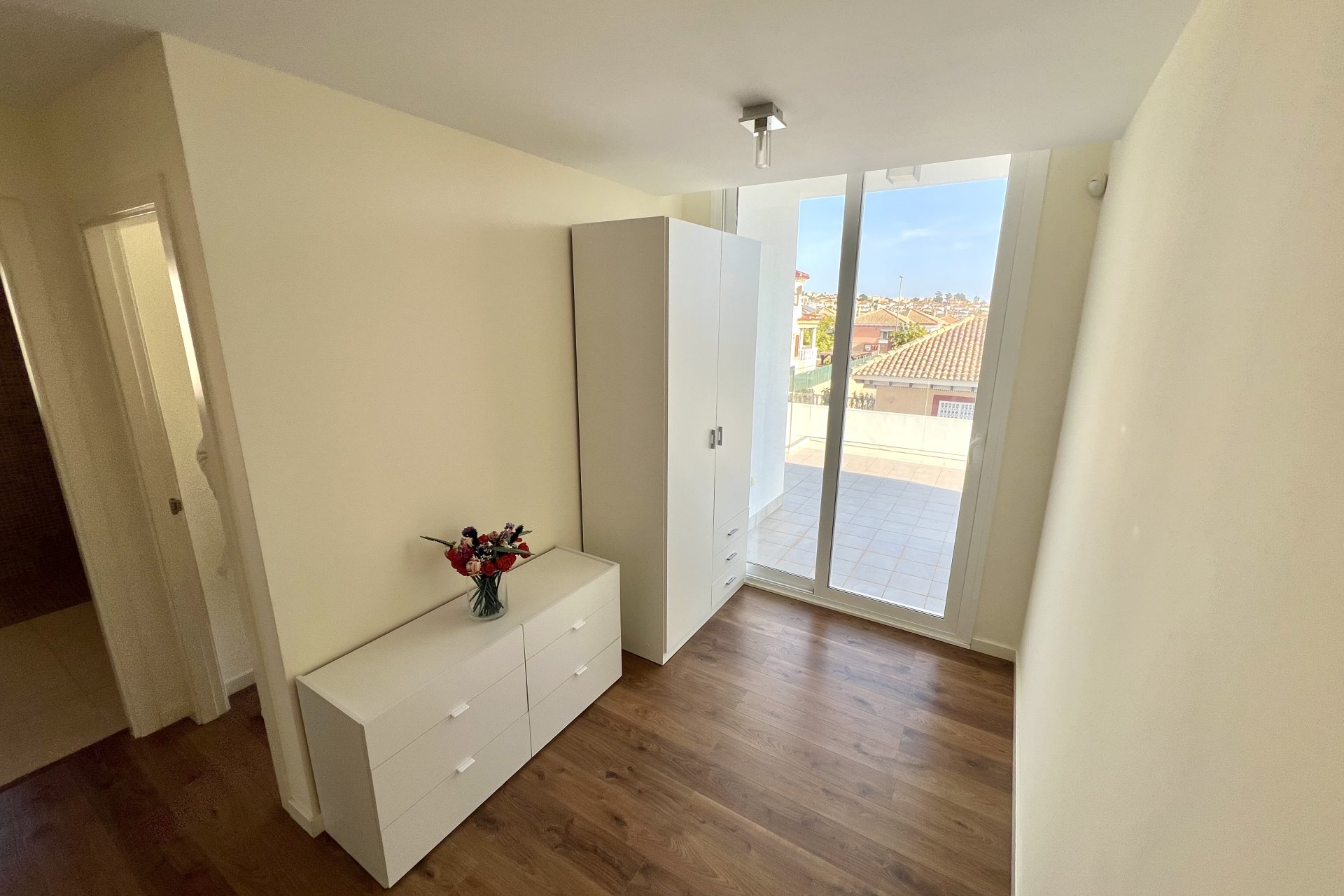 Resale - Detached Villa - La Marina