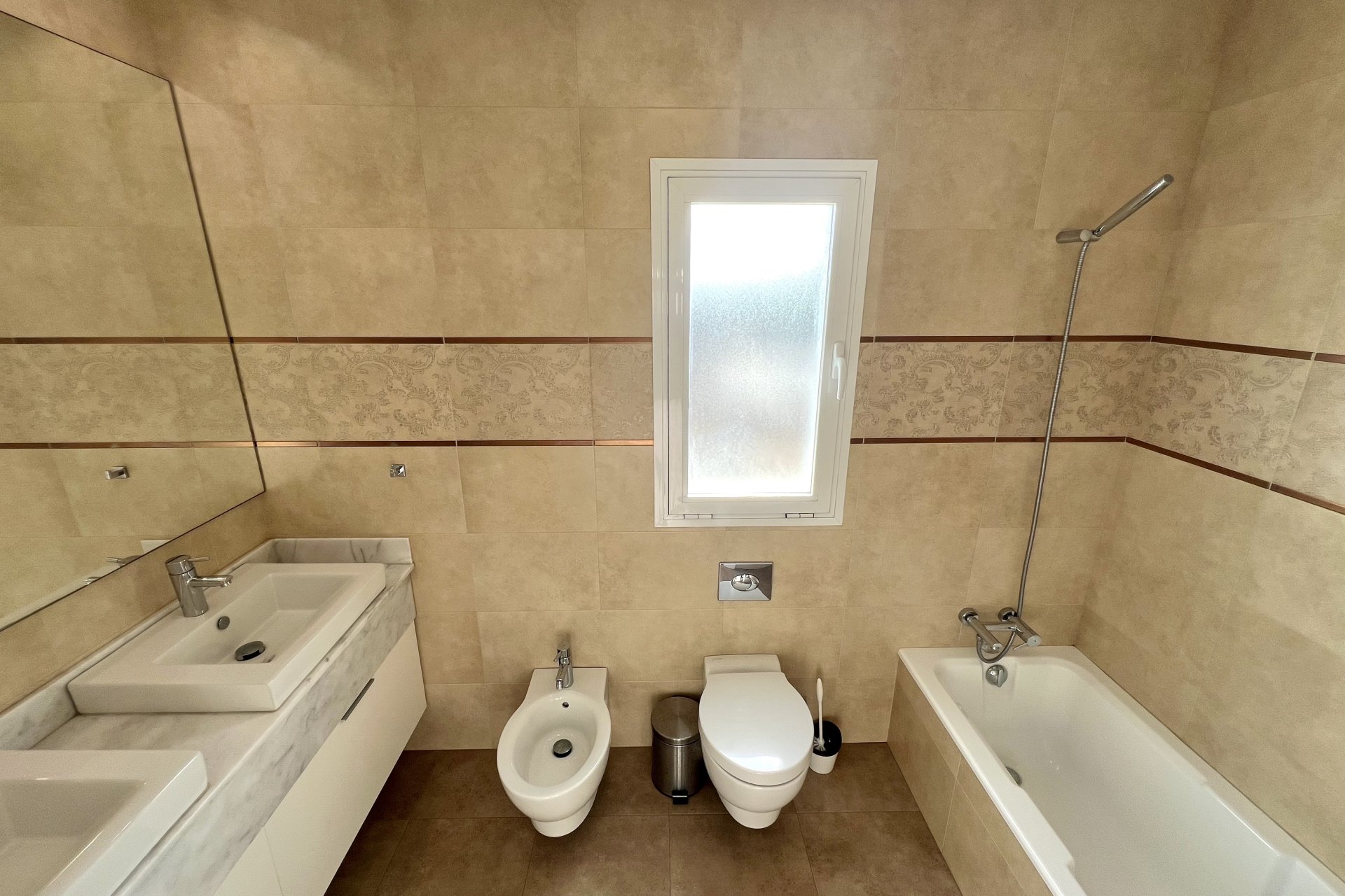 Resale - Detached Villa - La Marina