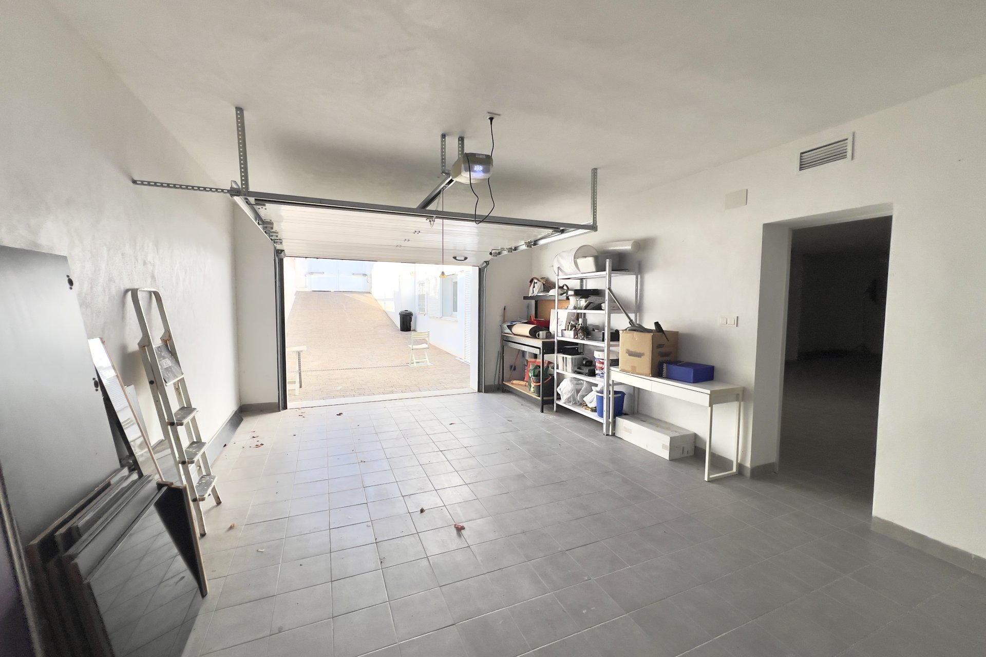 Resale - Detached Villa - La Marina
