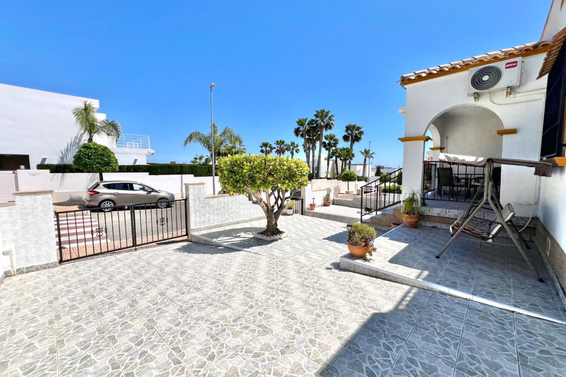 Resale - Quad - La Marina