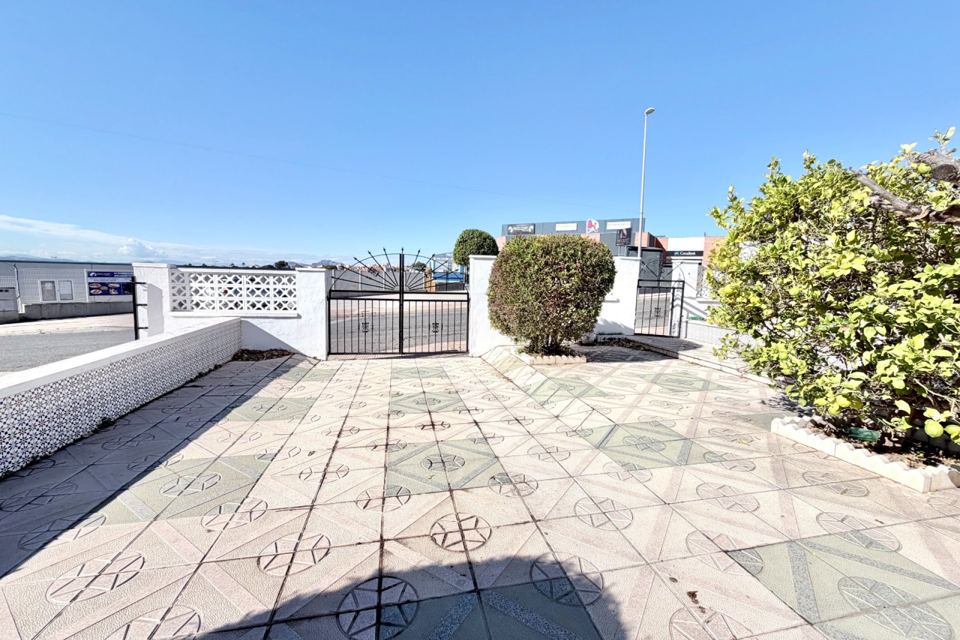 Resale - Quad - La Marina