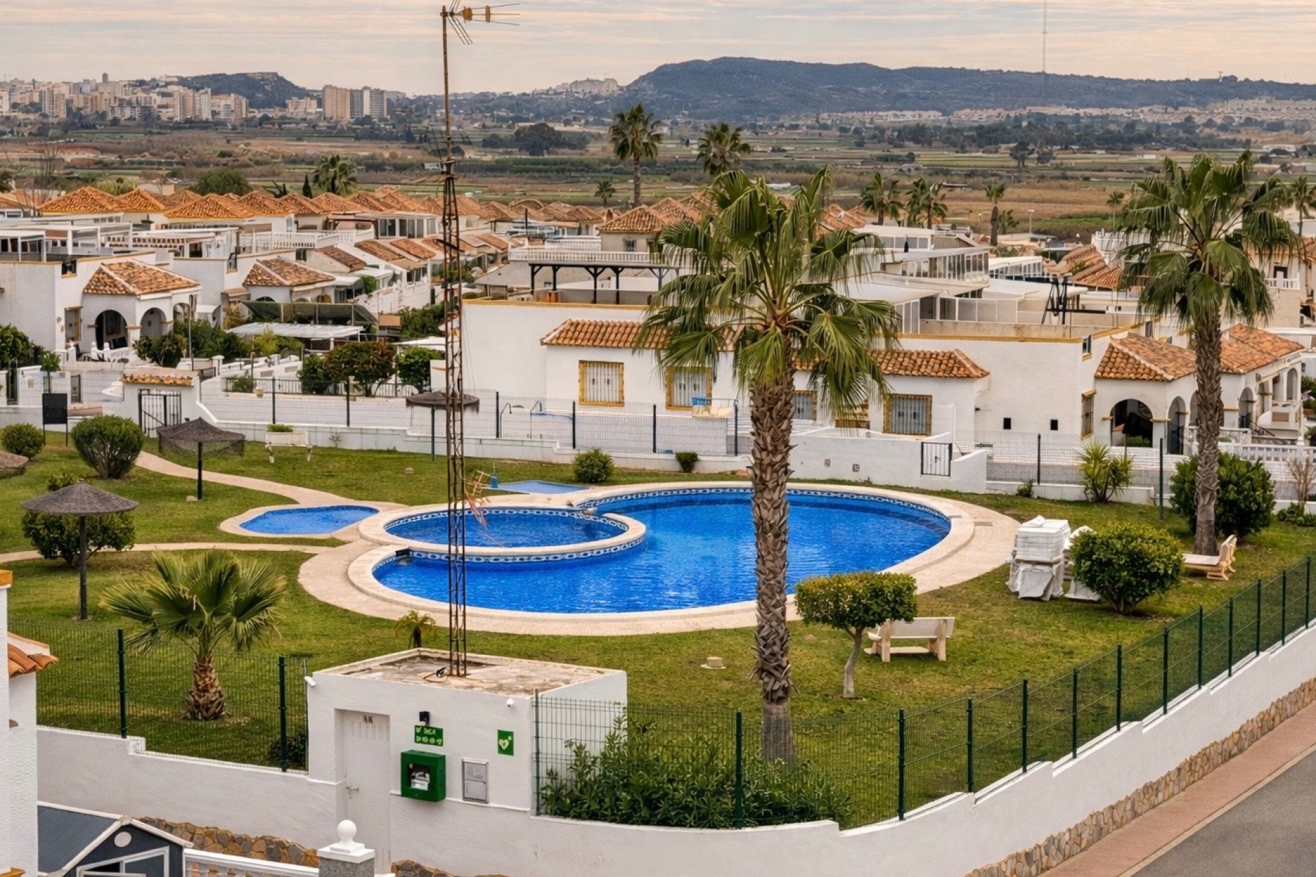 Resale - Quad - La Marina