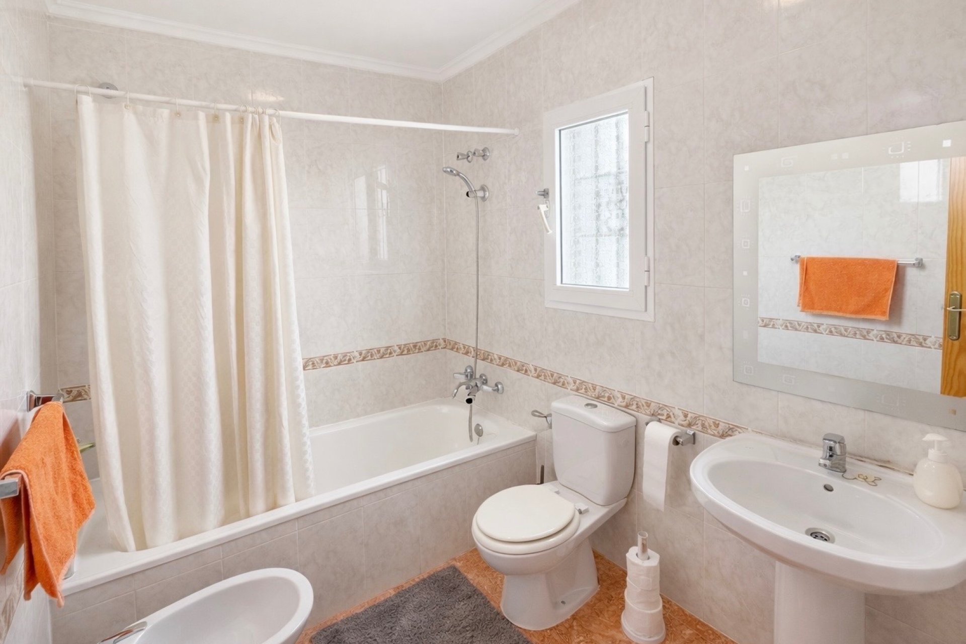 Resale - Quad - La Marina