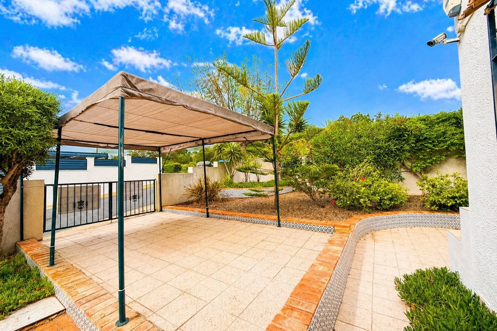 Resale - Quad - La Marina