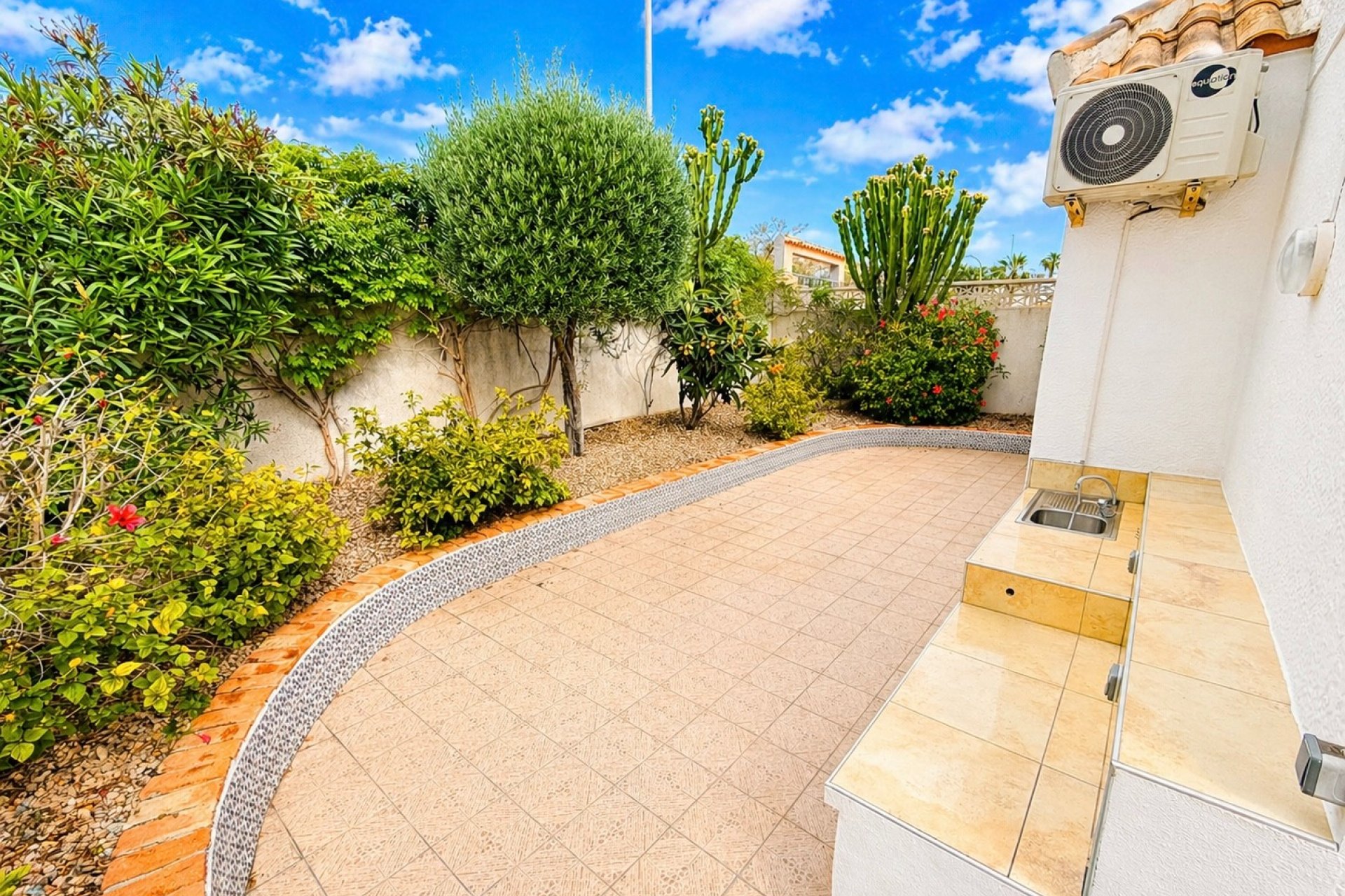 Resale - Quad - La Marina